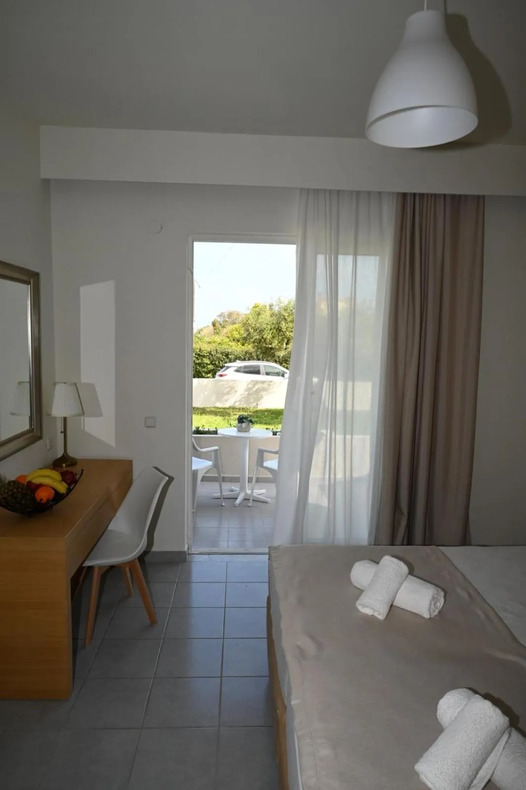 Bedroom in Stacy's Studios