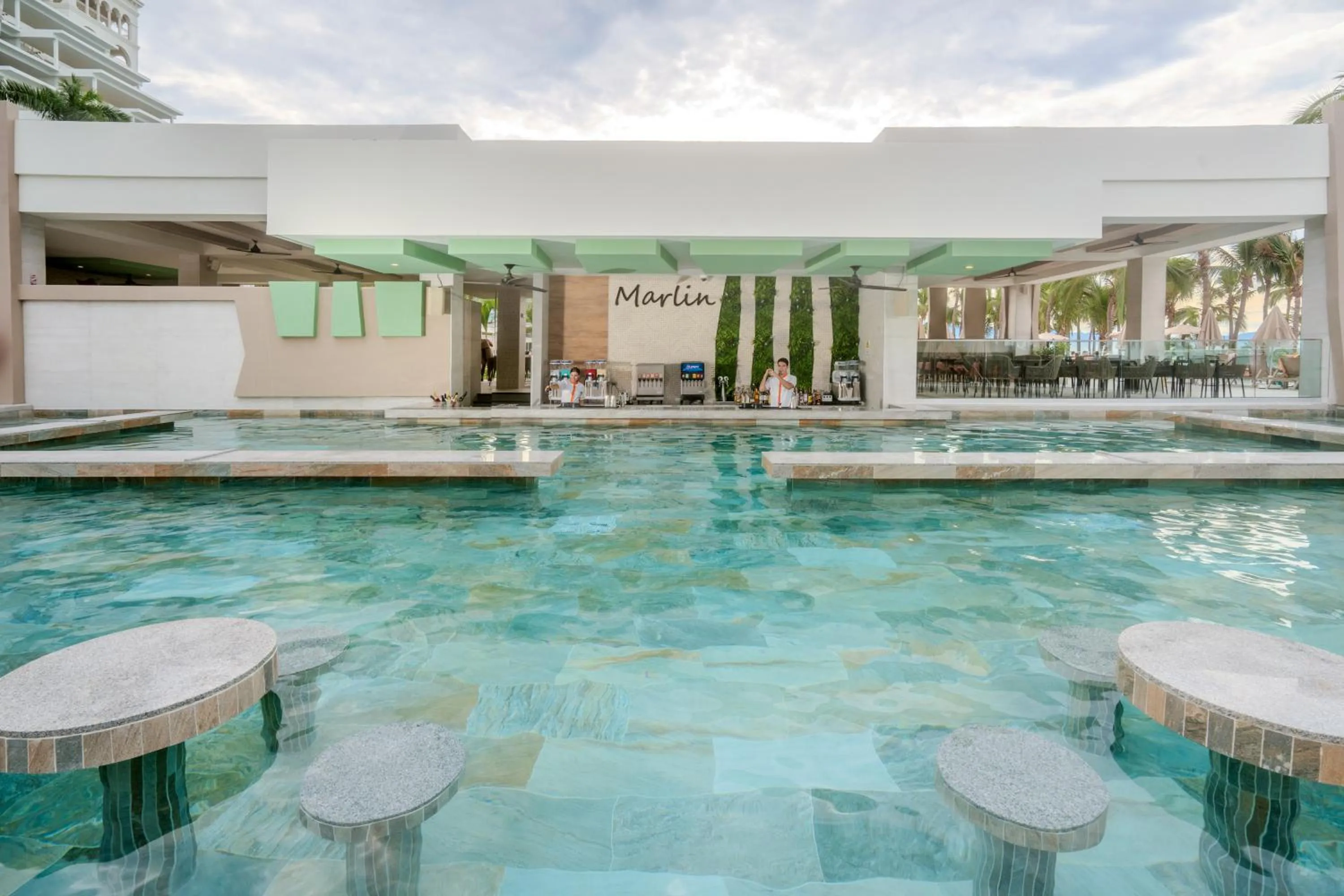 Swimming pool in Riu Palace Pacifico - All Inclusive - Adults Only