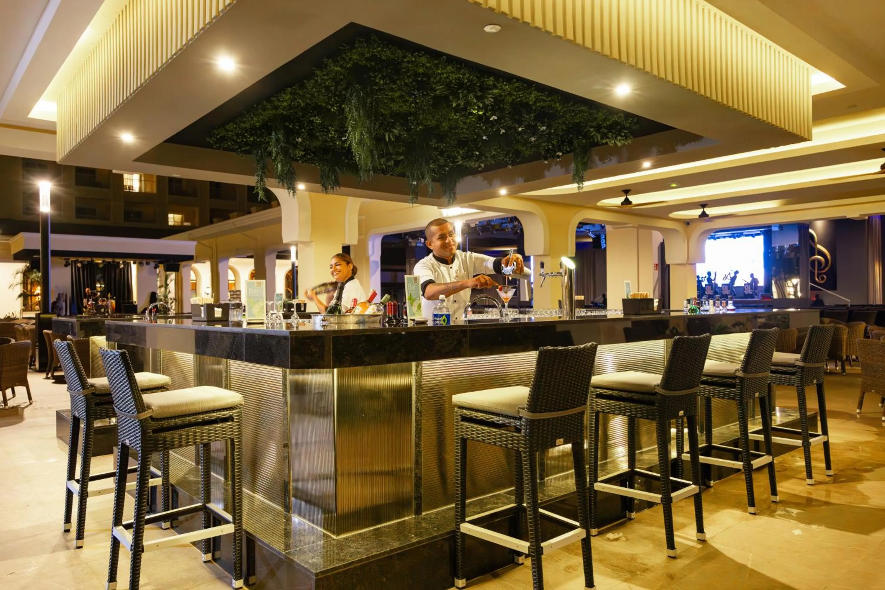 Lounge or bar in Riu Guanacaste - All Inclusive
