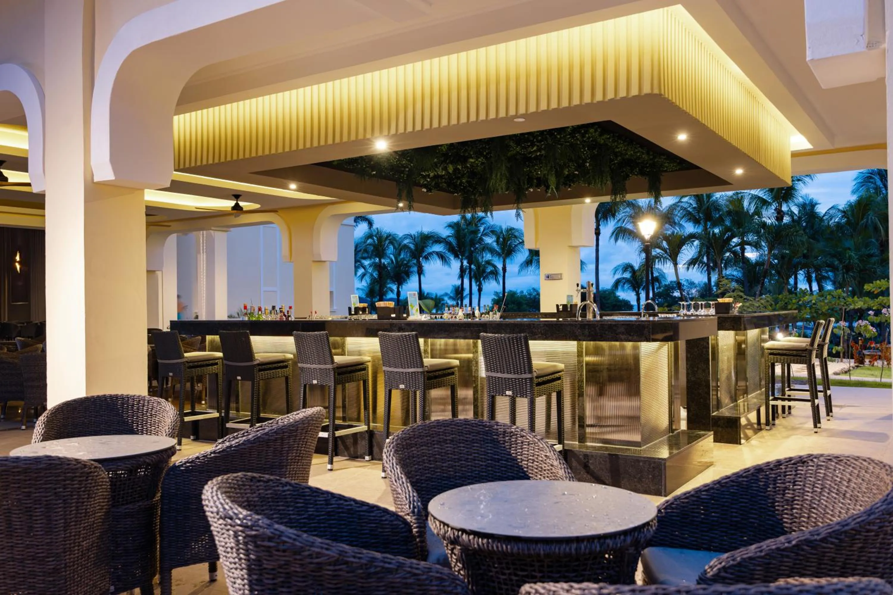 Lounge or bar in Riu Guanacaste - All Inclusive