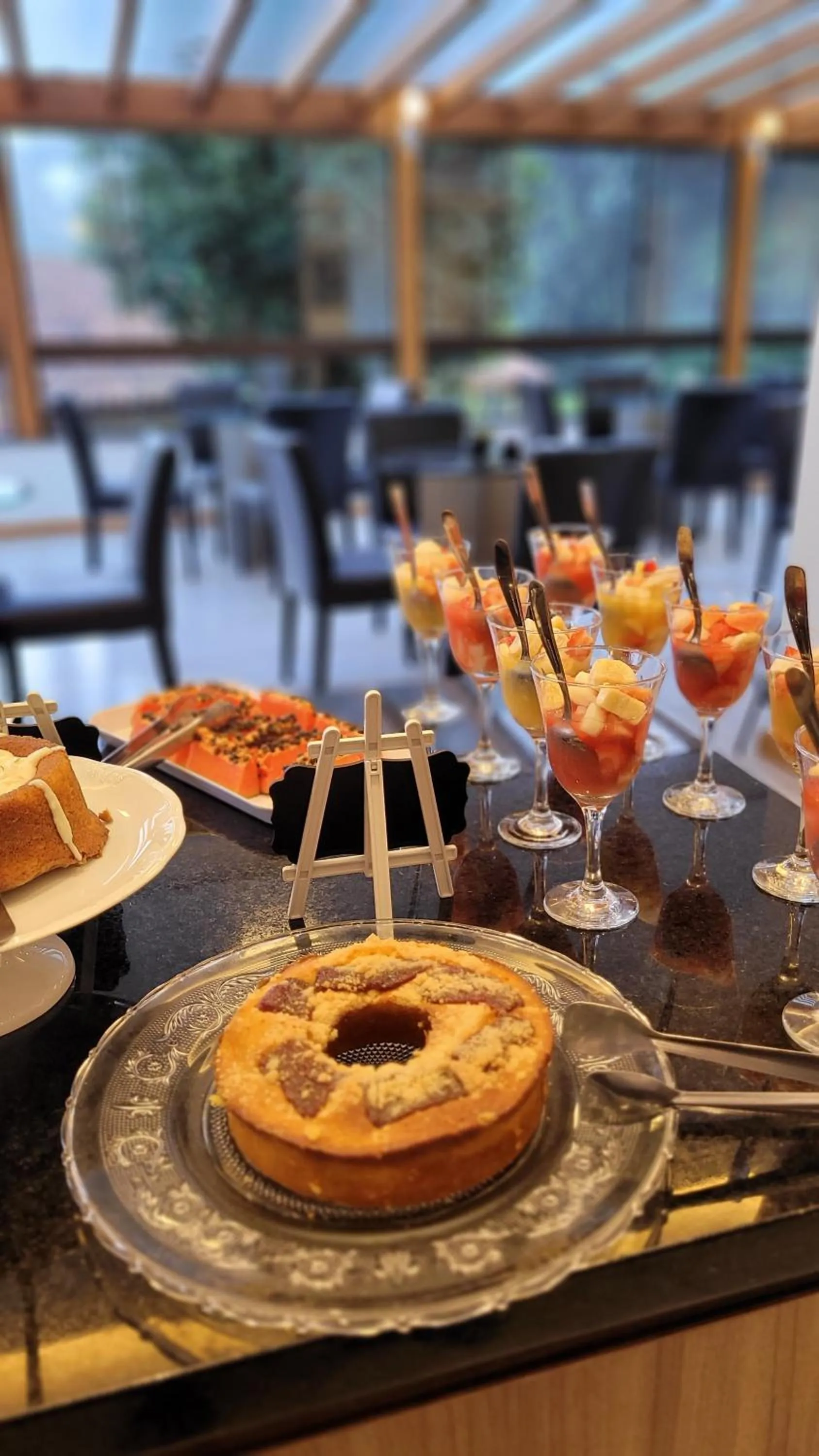 Restaurant/places to eat in Hotel Golden Hills