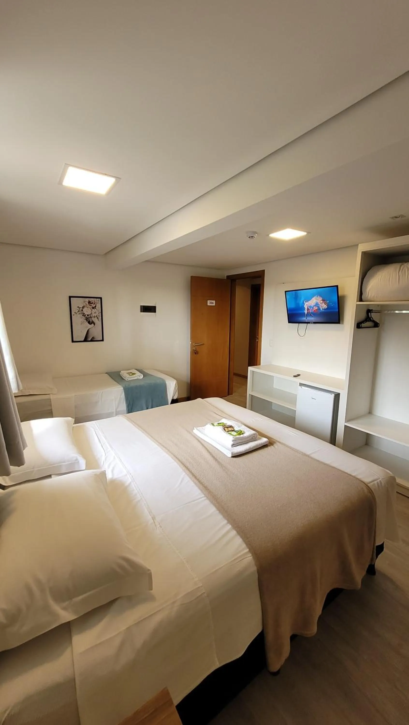 Bed in Hotel Golden Hills