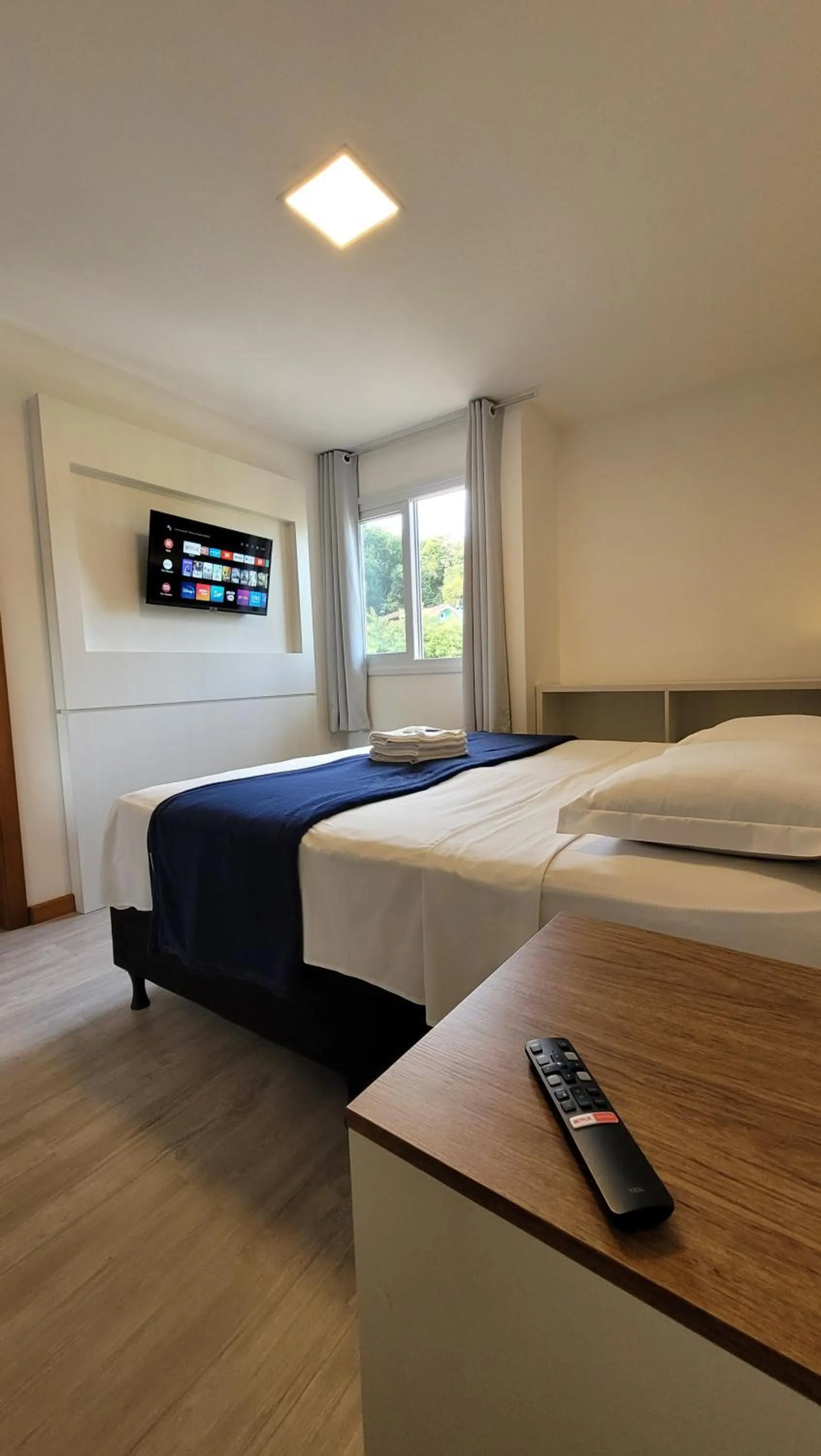 TV and multimedia, Bed in Hotel Golden Hills