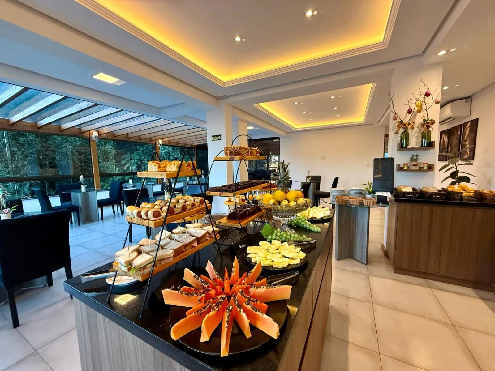 Breakfast in Hotel Golden Hills