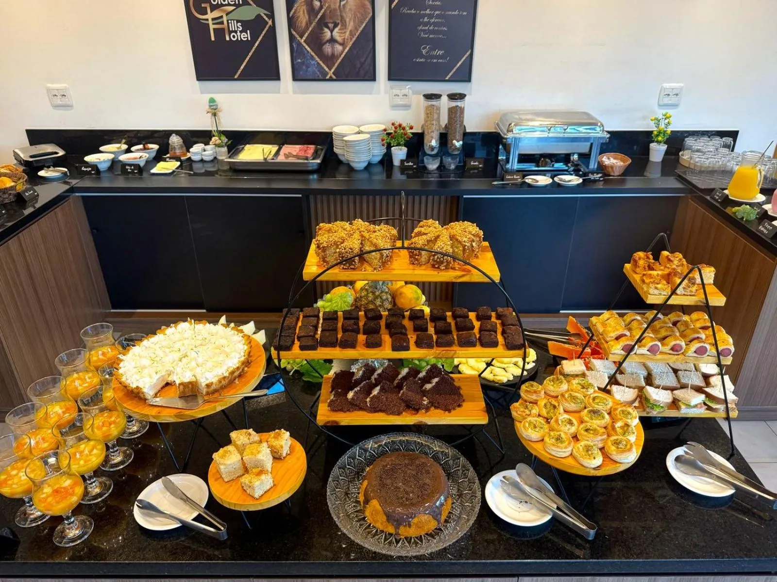 Breakfast in Hotel Golden Hills