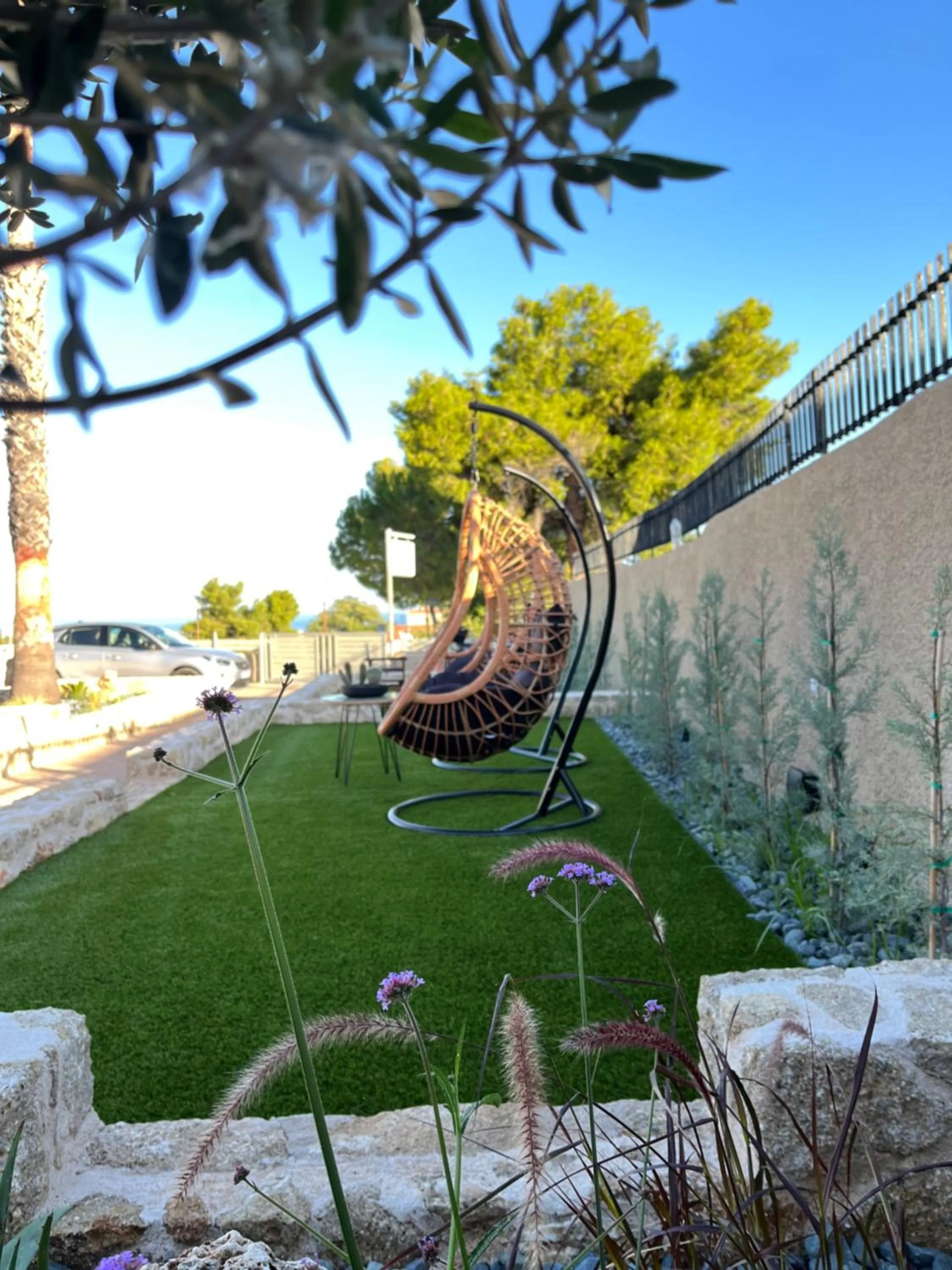 Spring in Octavia Rooms