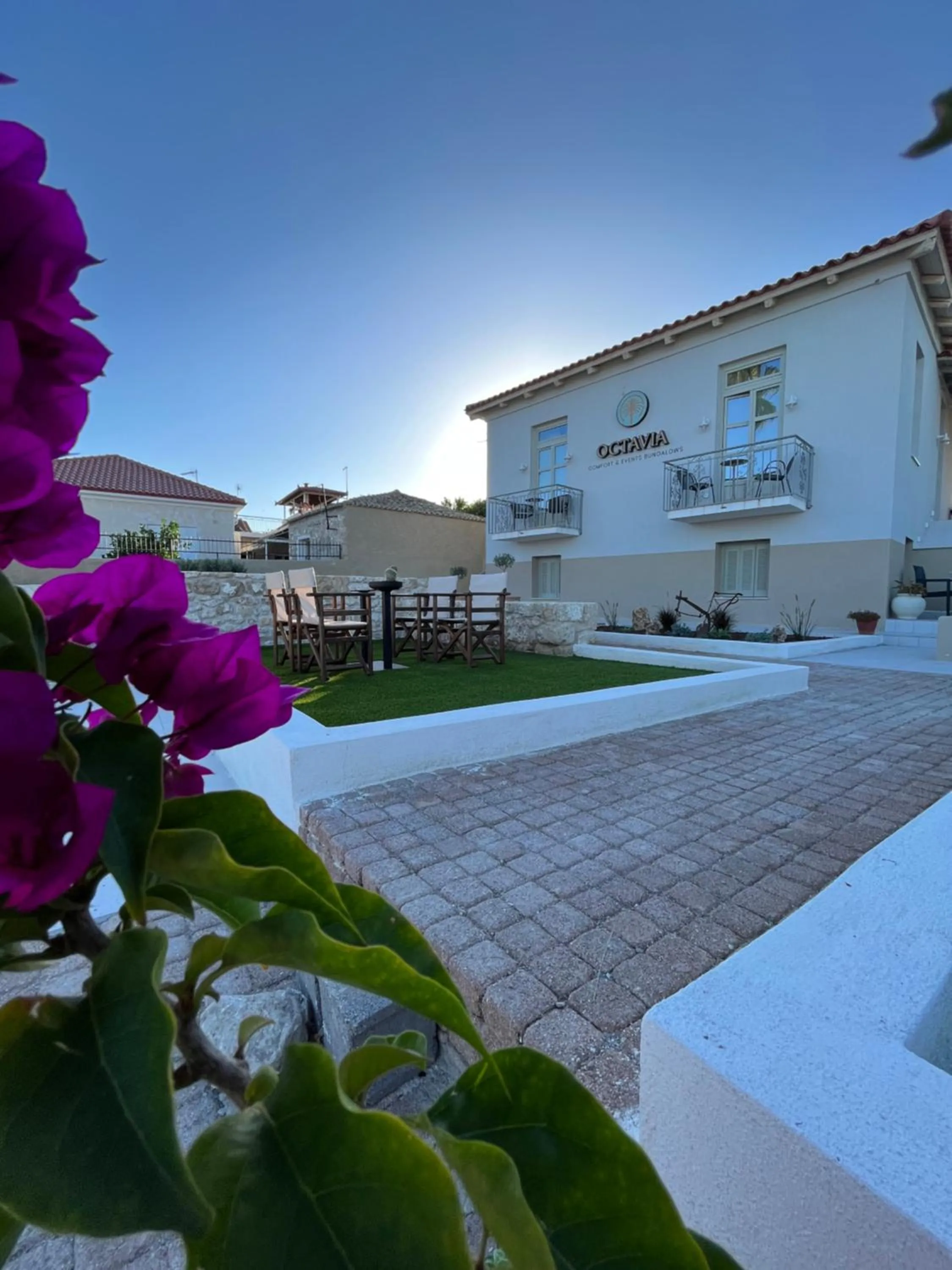 Property building in Octavia Rooms