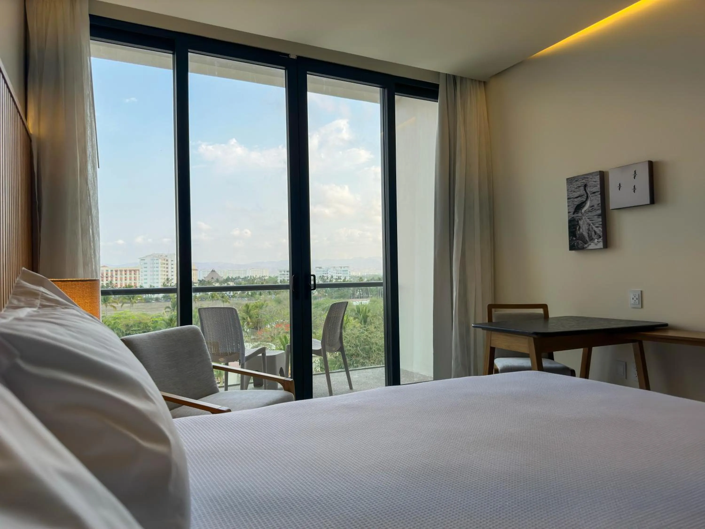 Balcony/Terrace, Bed in Hotel Mio Riviera Nayarit - Adults Only