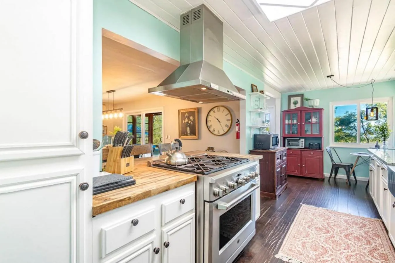 Sierra Vista Lookout Lodge with Creek, Waterfall and Waterholes, minutes from Bass Lake and Yosemite South Gate