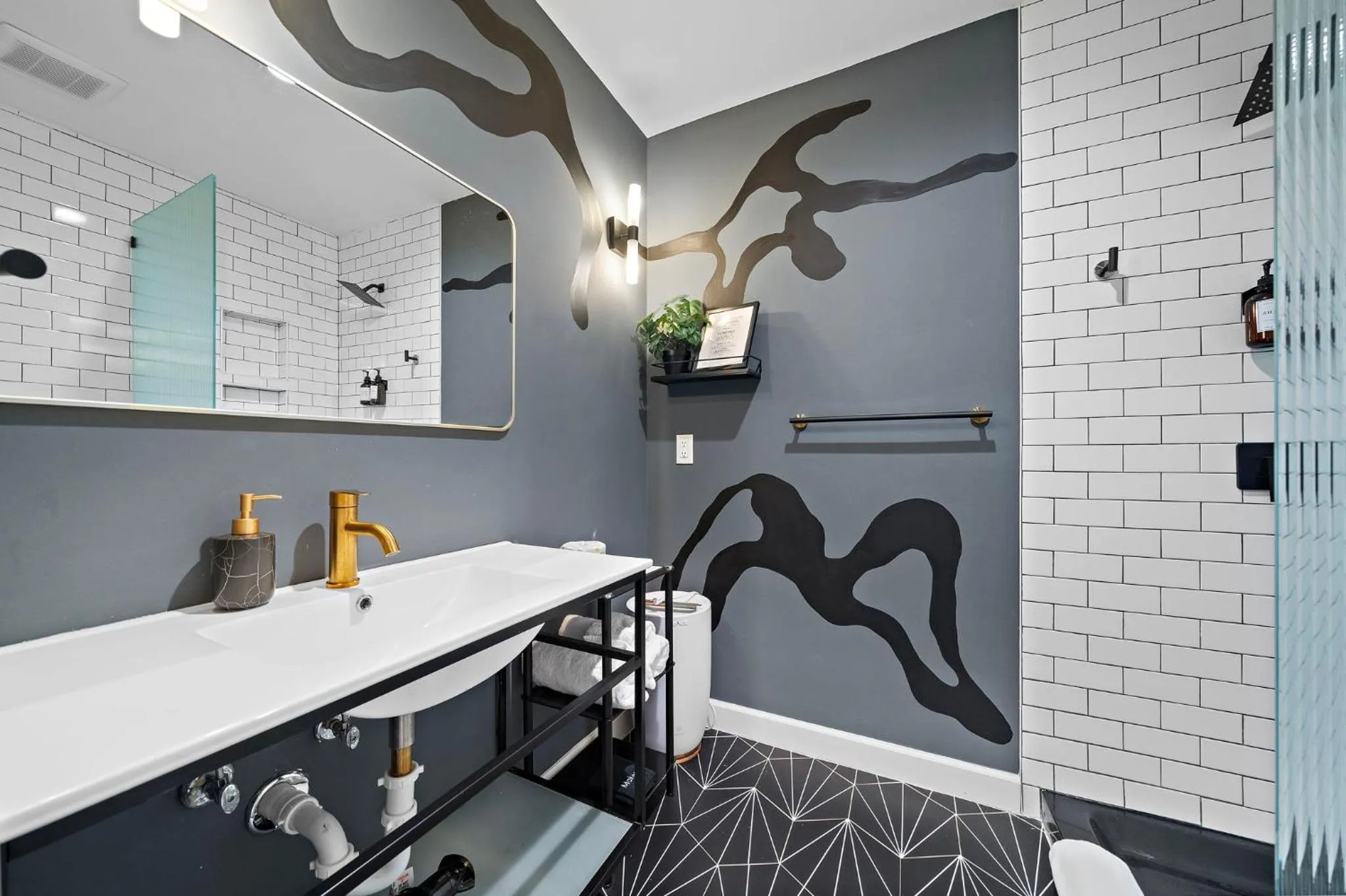 Bathroom in Wanderstay Boutique Hotel