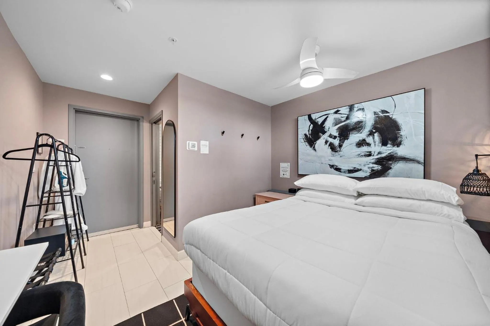 Bed in Wanderstay Boutique Hotel