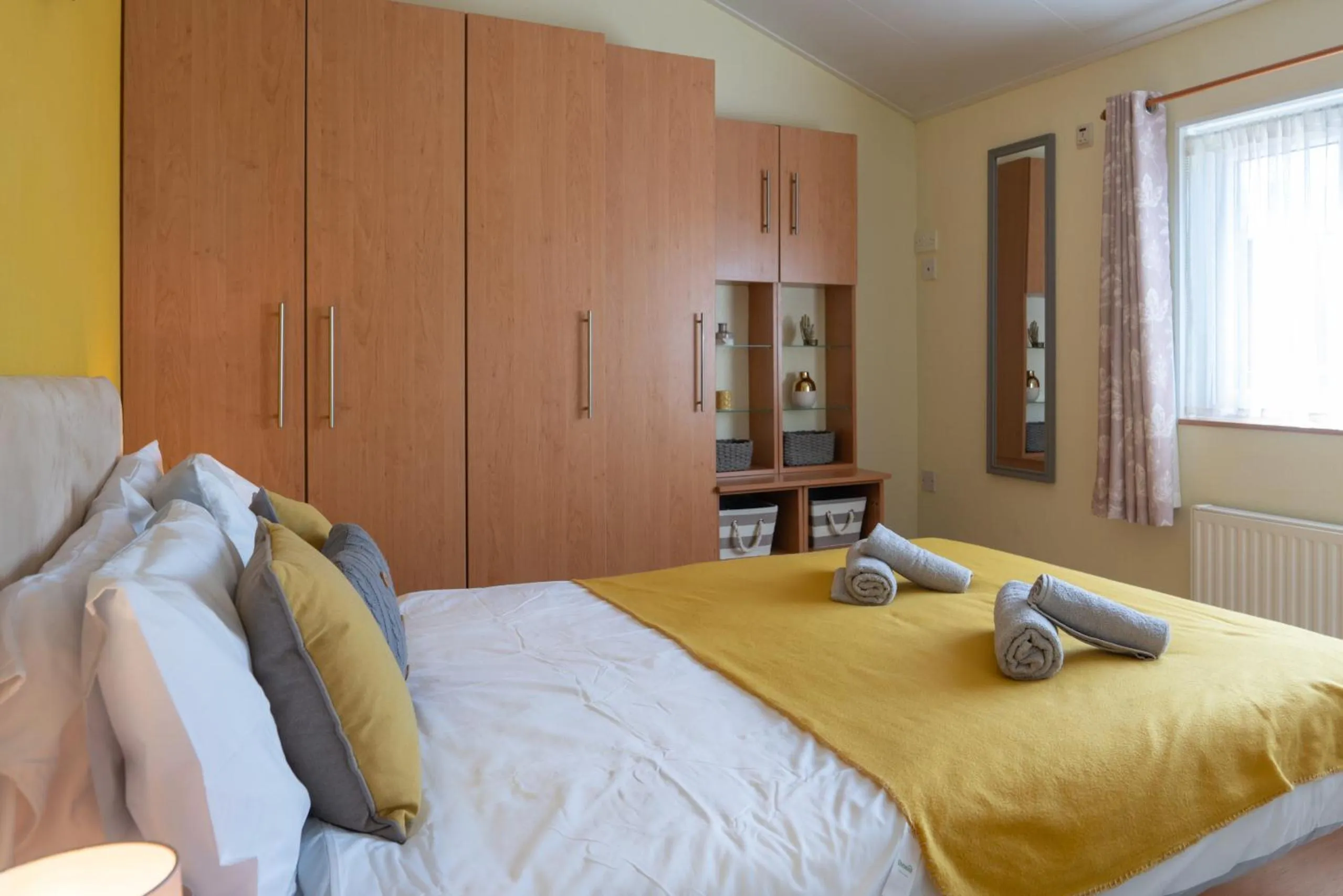 Bedroom, Bed in 4 Meadow View Lodge - 2 Bed-sleeps 4-TJS4MV