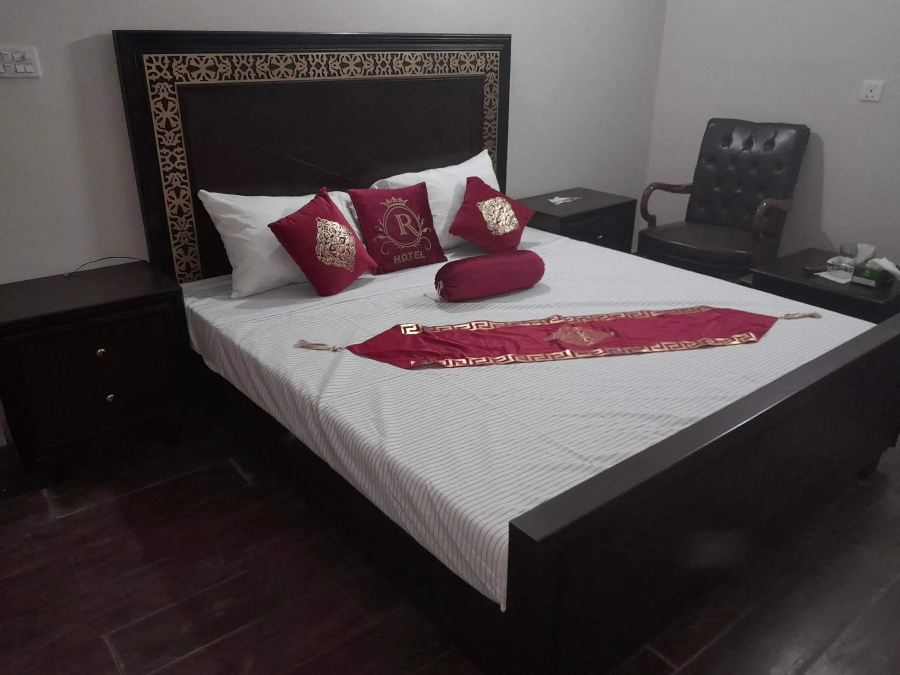 Bed in Hotel Royal Rose