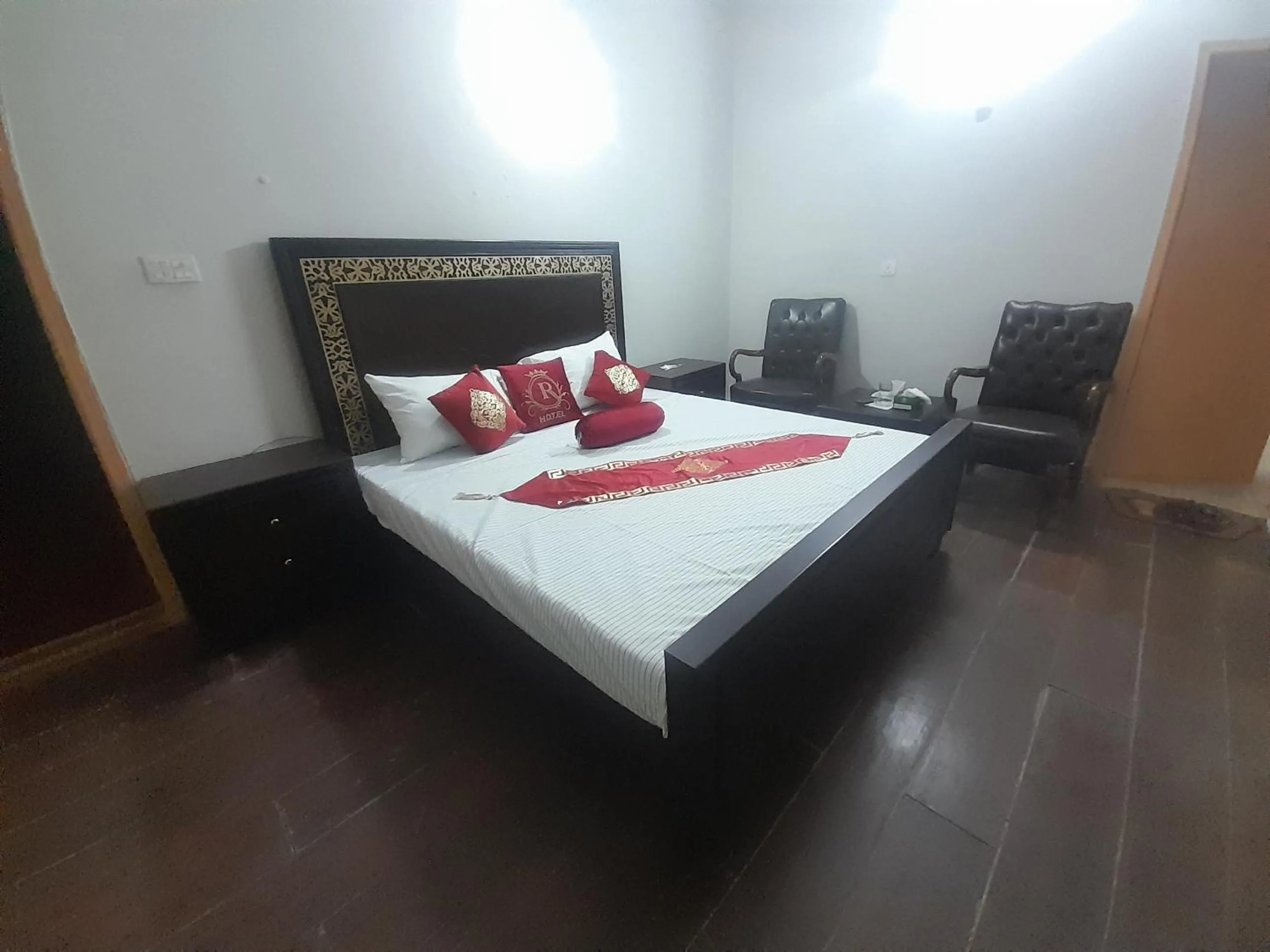 Bed in Hotel Royal Rose