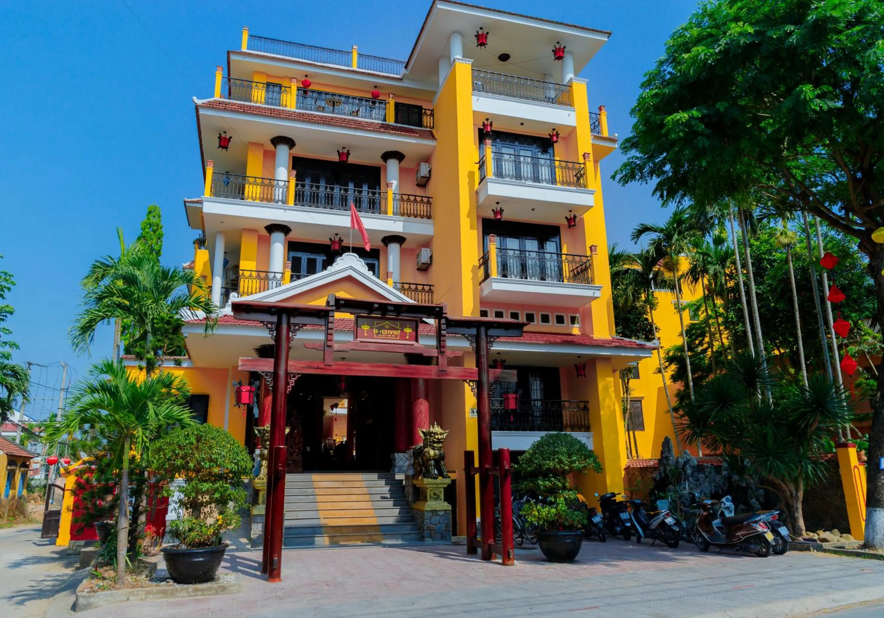 Property building in iHome Hoi An