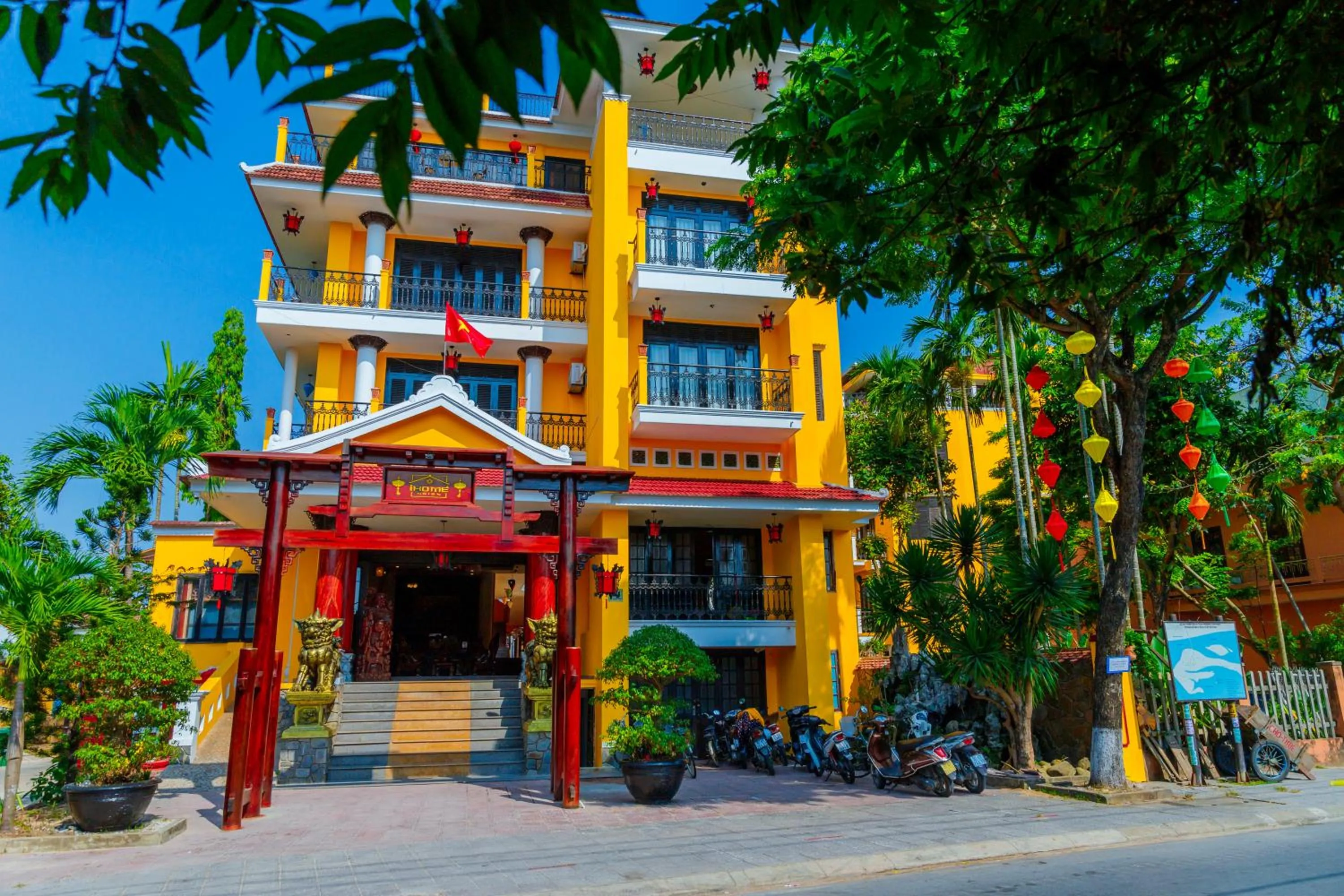 Property building in iHome Hoi An