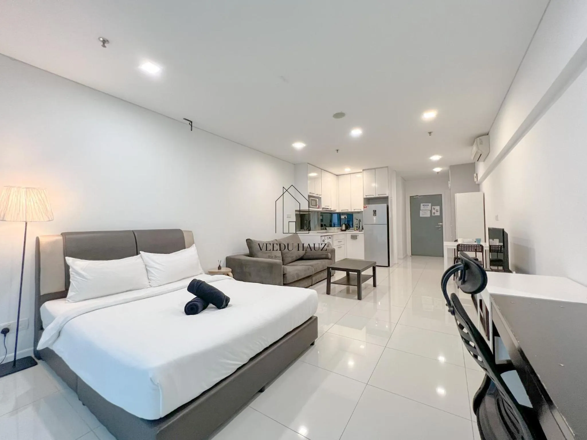 Bed in Mercu Summer Suites KLCC by Veedu Hauz