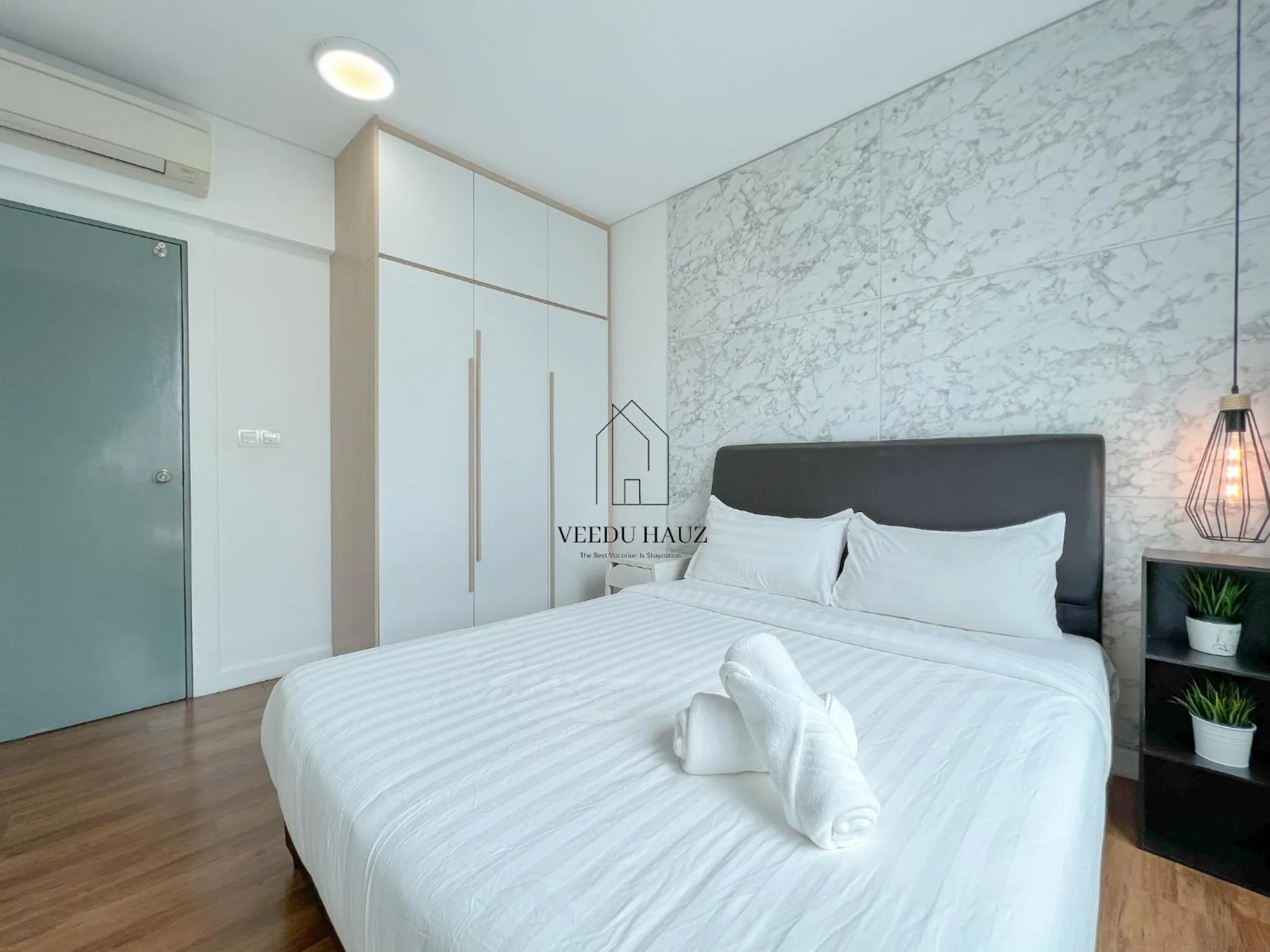 Bedroom, Bed in Mercu Summer Suites KLCC by Veedu Hauz