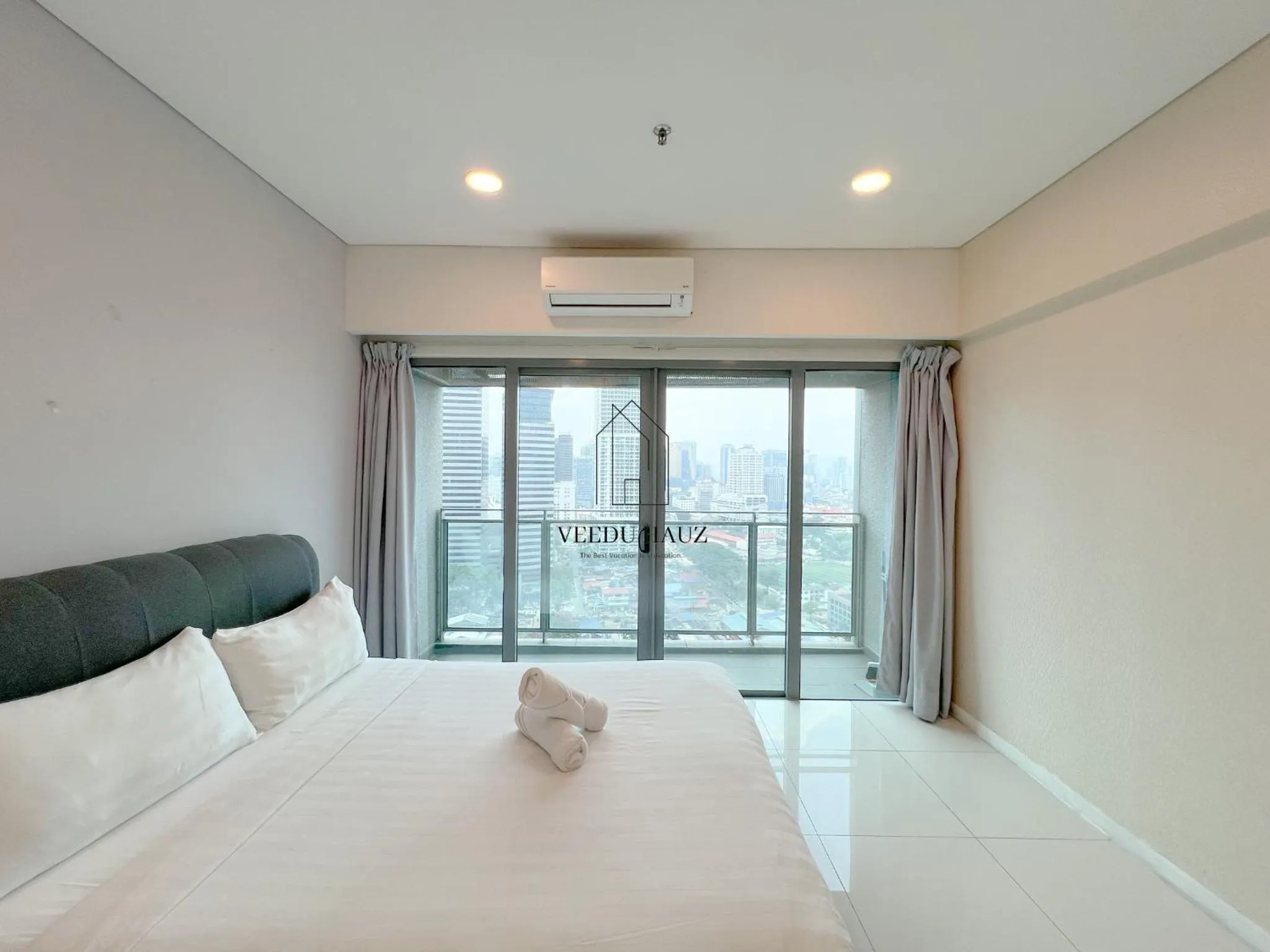 Bedroom, Bed in Mercu Summer Suites KLCC by Veedu Hauz