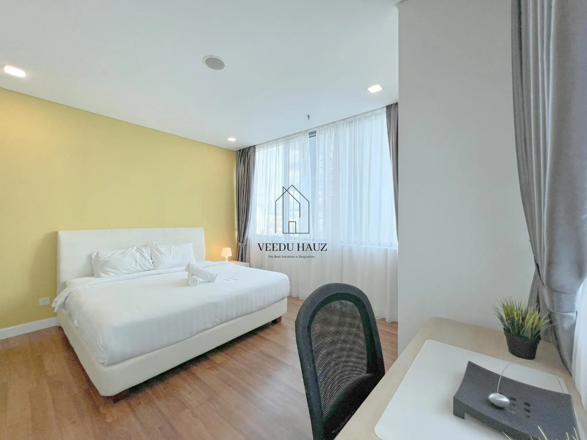 Bed in Mercu Summer Suites KLCC by Veedu Hauz