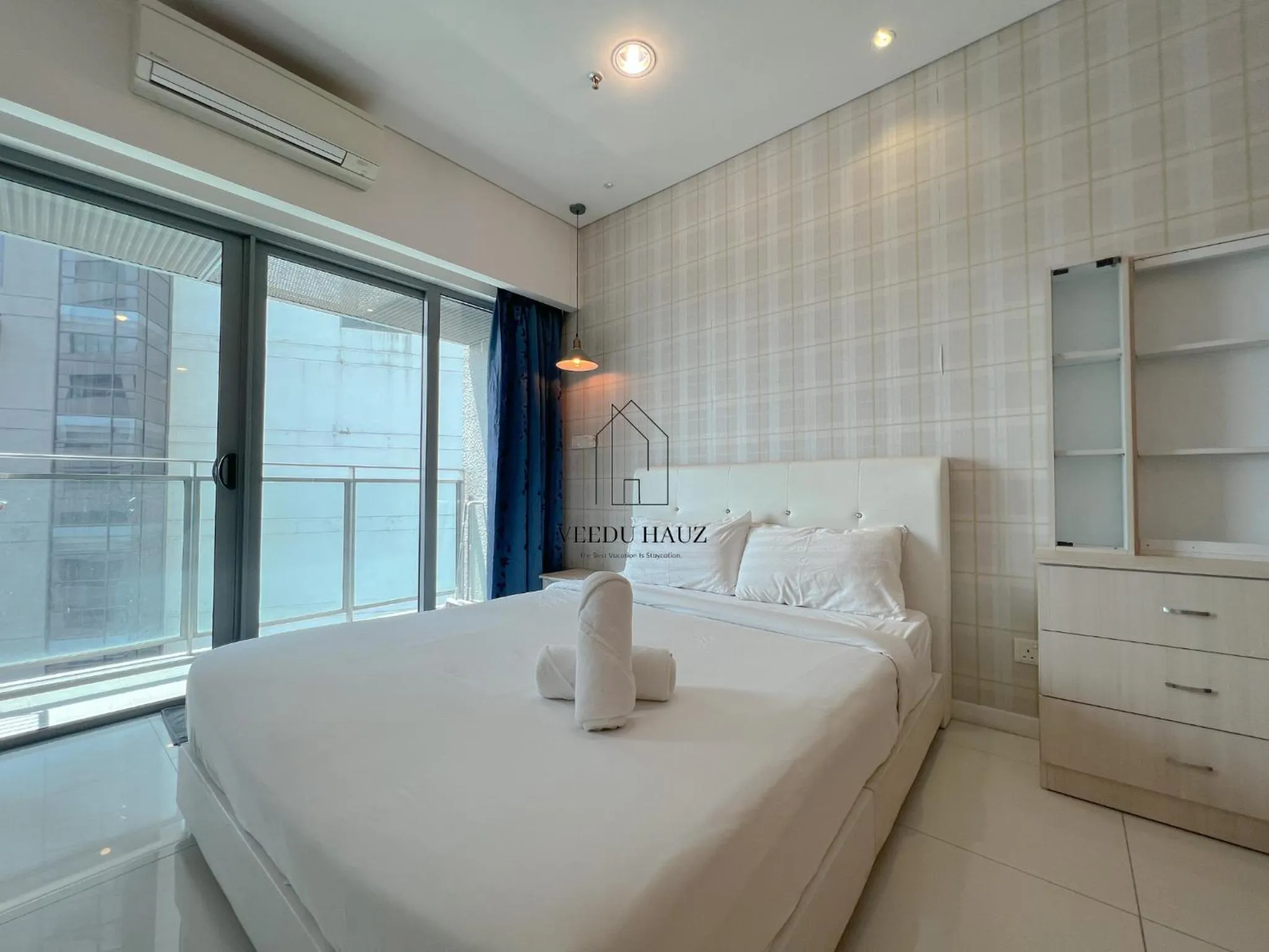 Bed in Mercu Summer Suites KLCC by Veedu Hauz