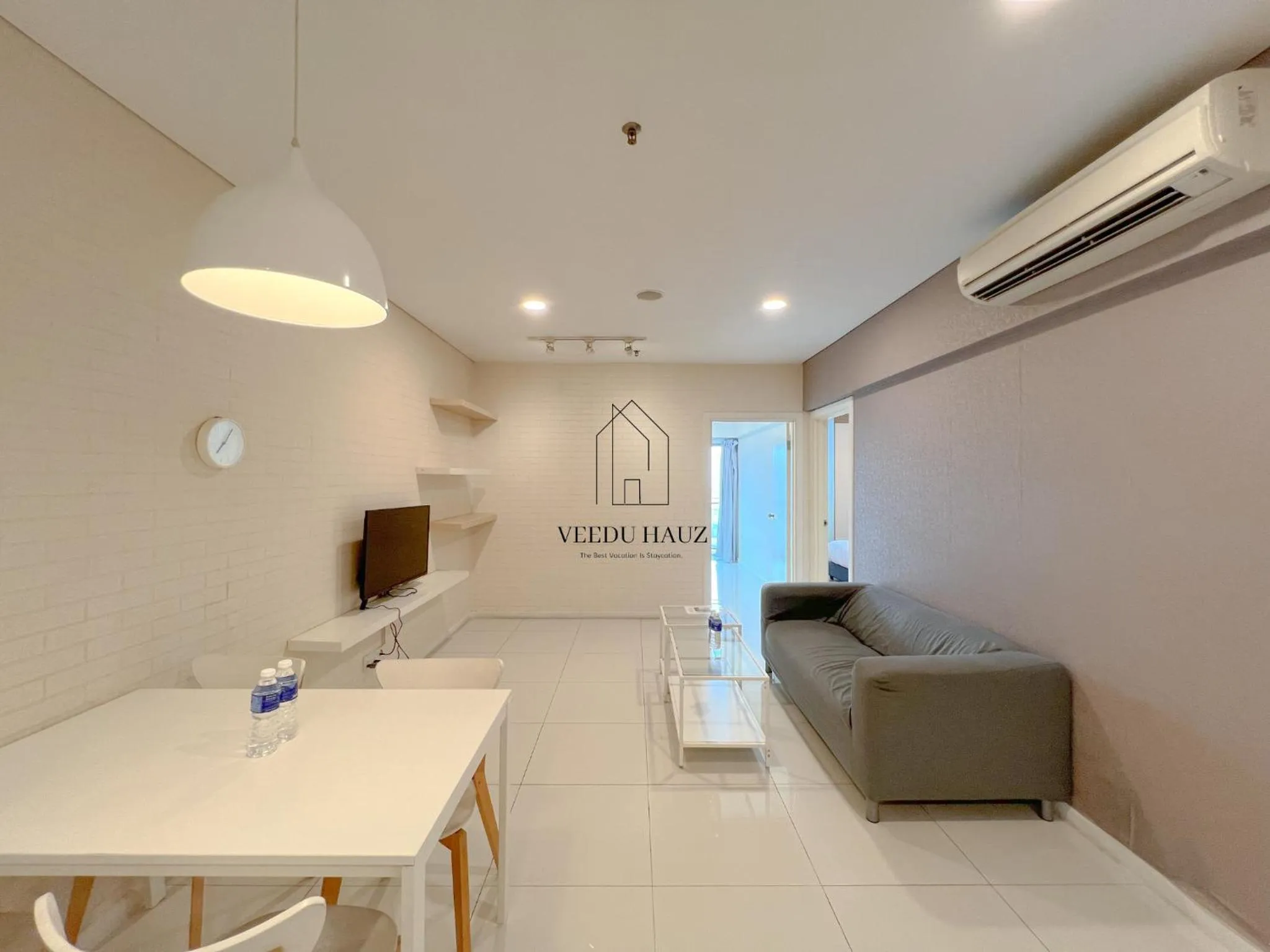 Living room in Mercu Summer Suites KLCC by Veedu Hauz