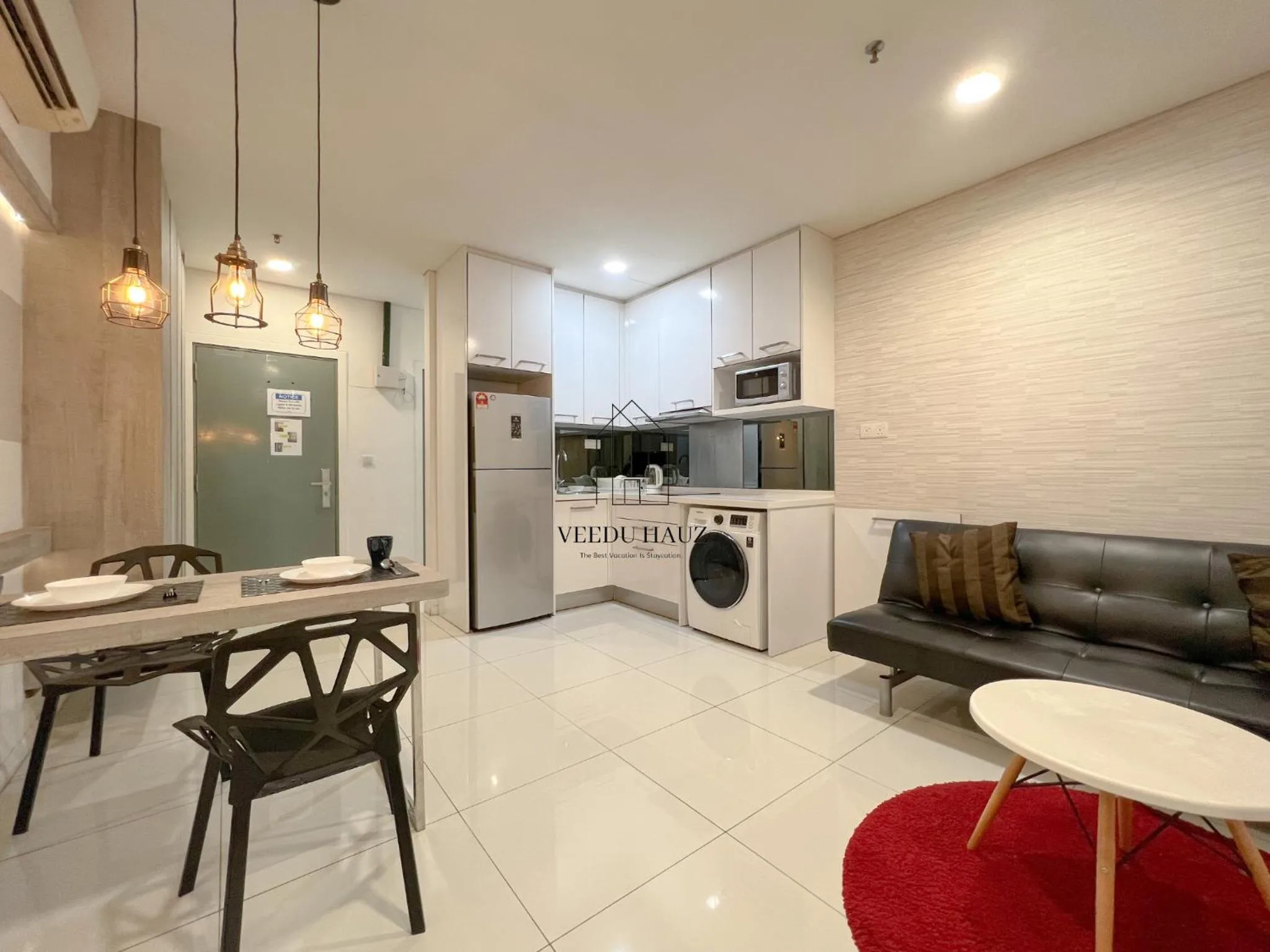 Living room in Mercu Summer Suites KLCC by Veedu Hauz