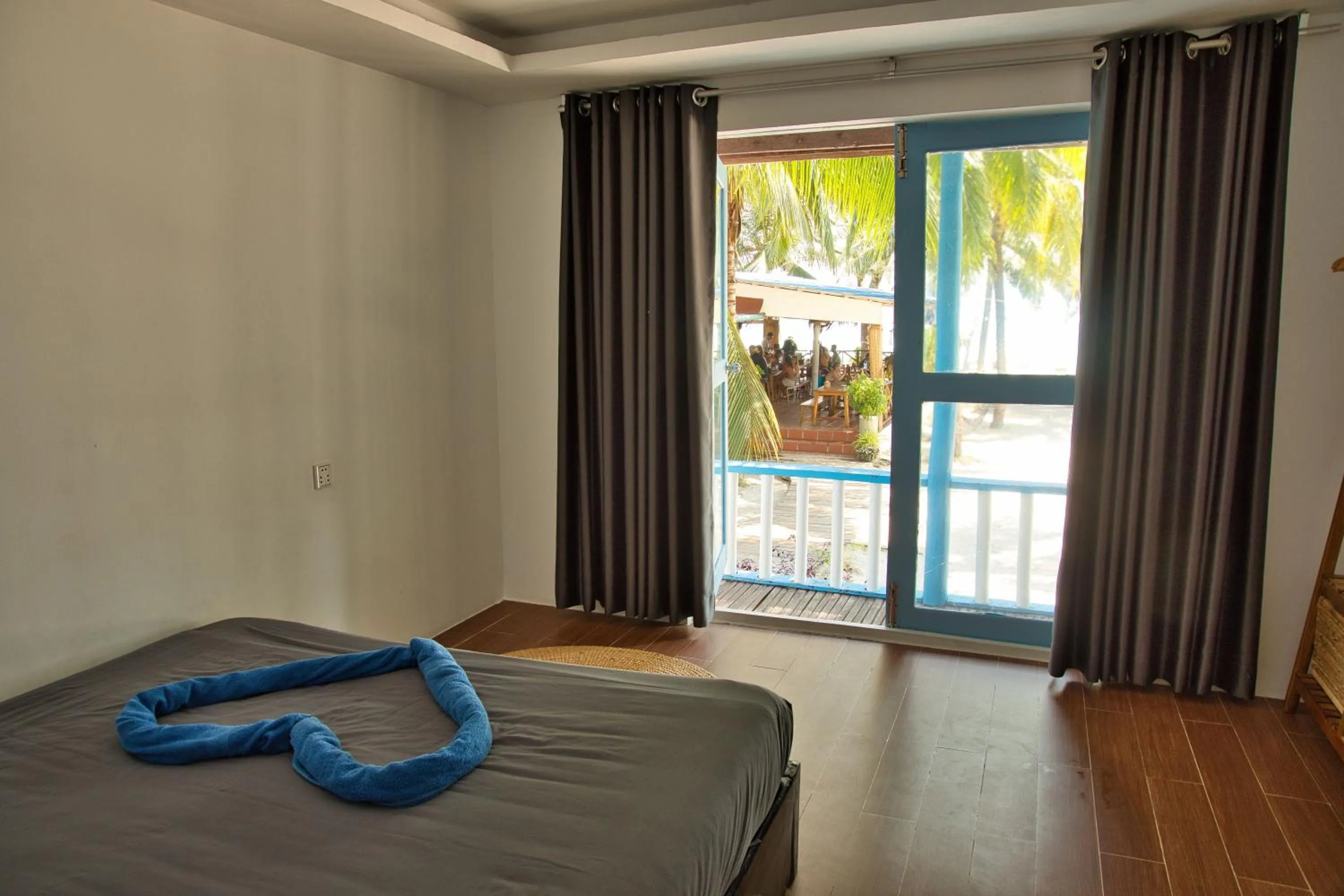 View (from property/room), Bed in Mad Monkey Koh Rong