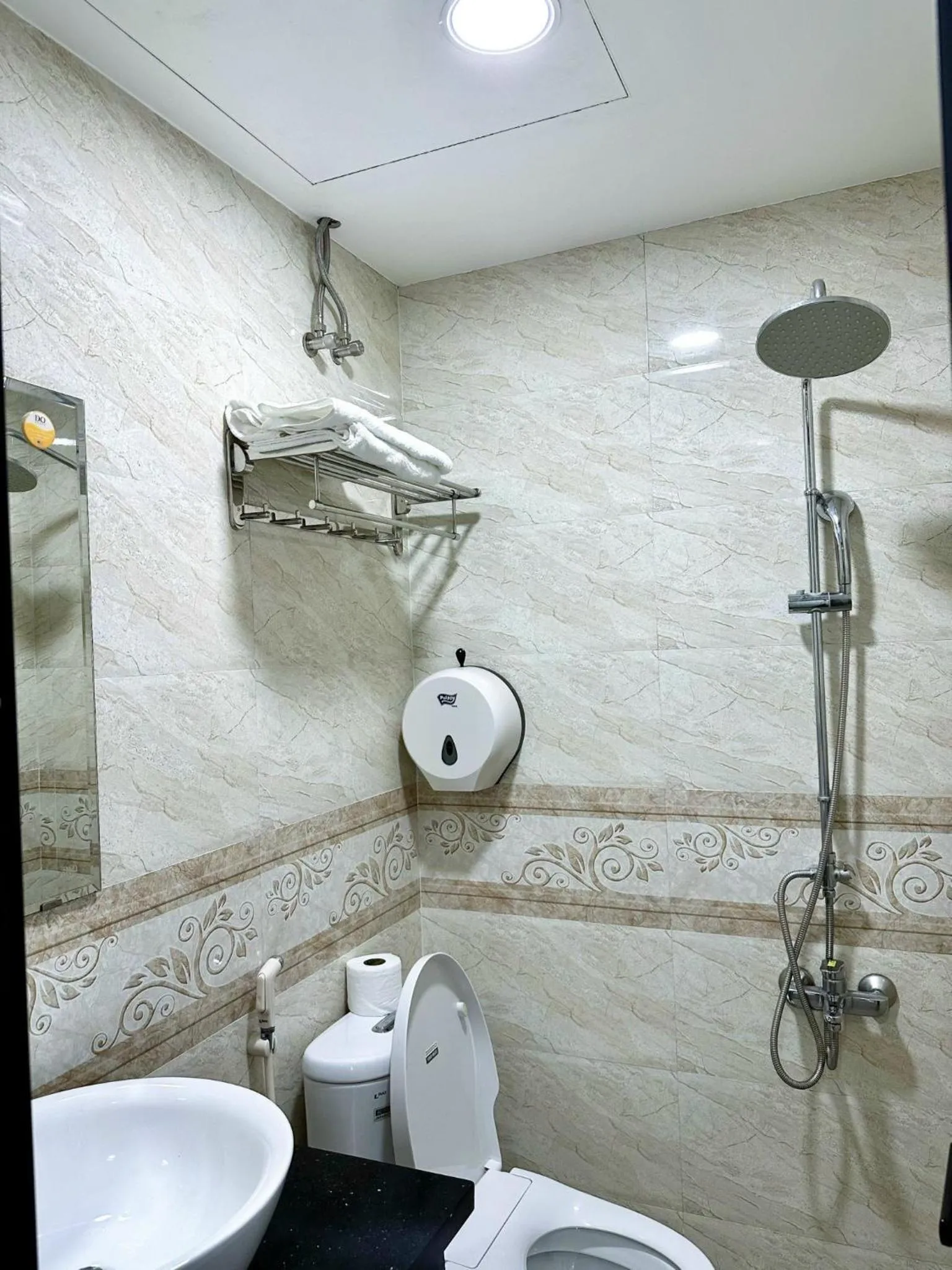 Shower in Shine Hotel