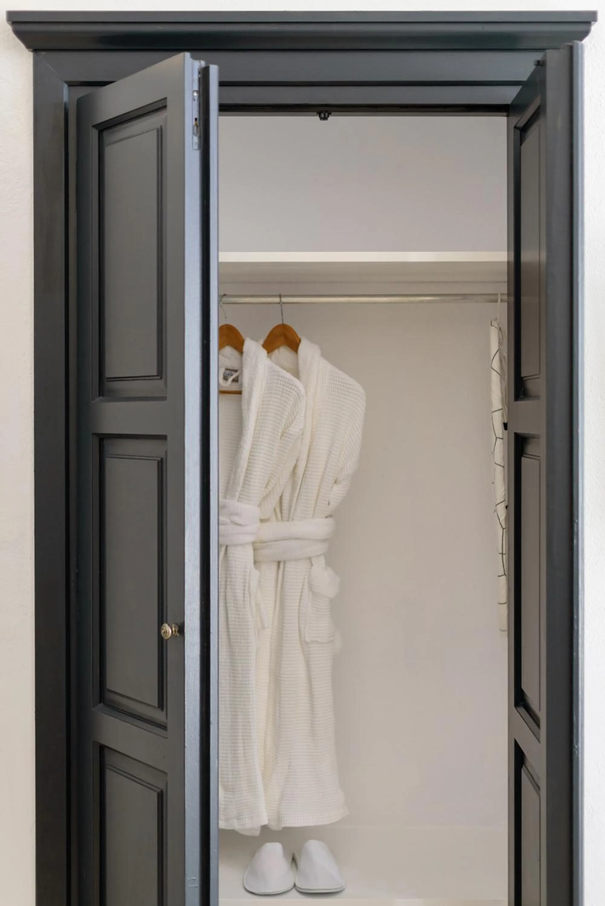 wardrobe in Firalia, Casa in Rock Suites