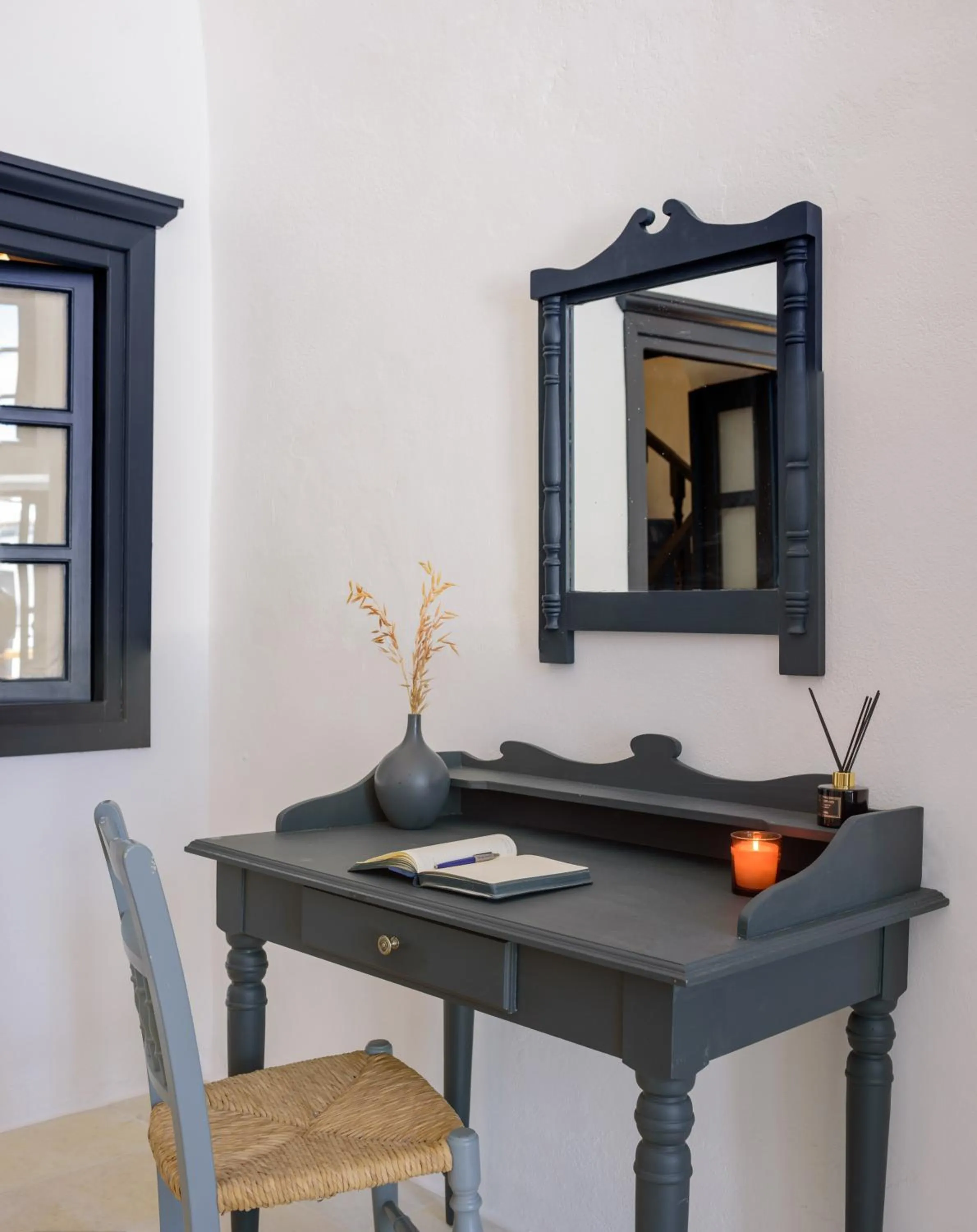 Decorative detail in Firalia, Casa in Rock Suites