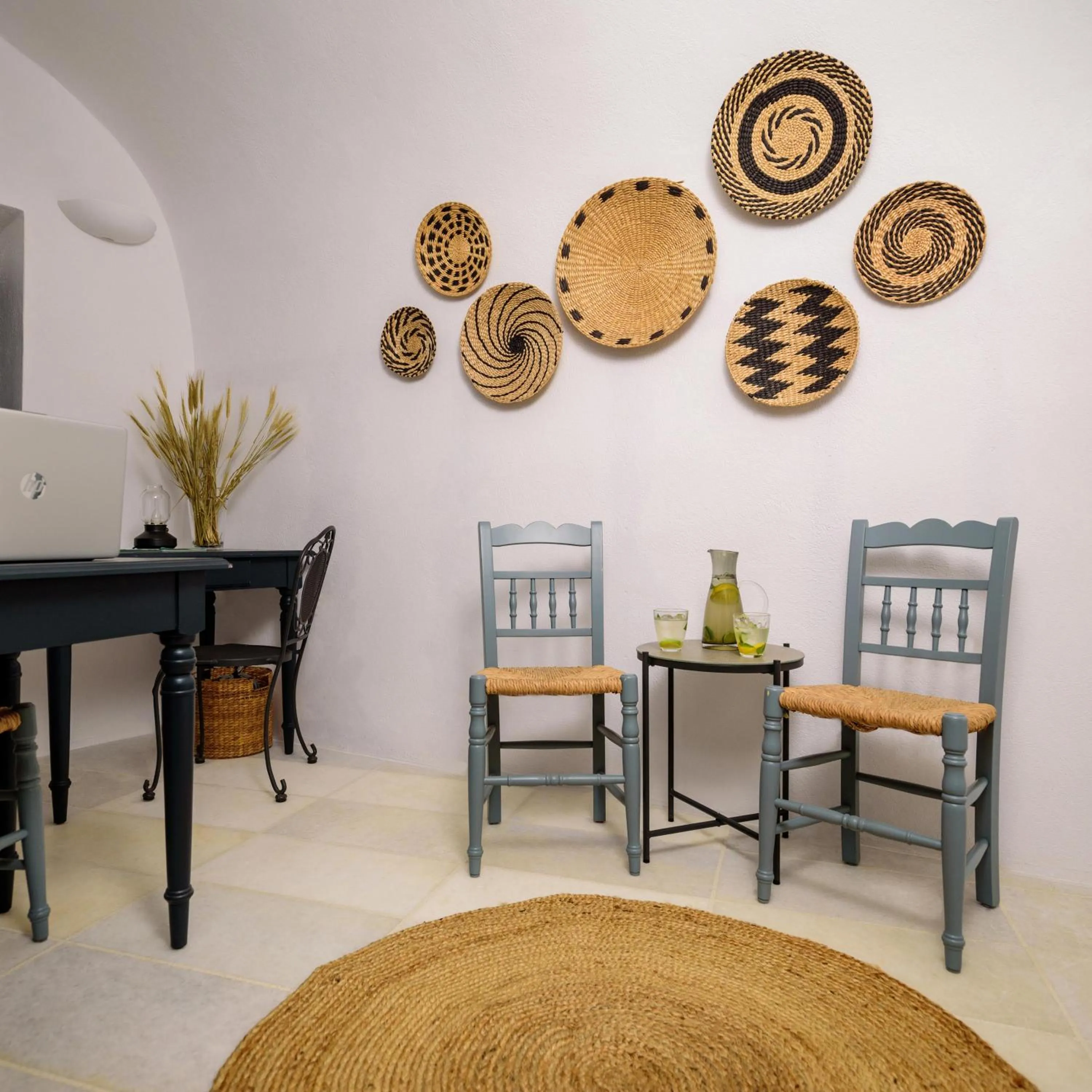 Decorative detail in Firalia, Casa in Rock Suites