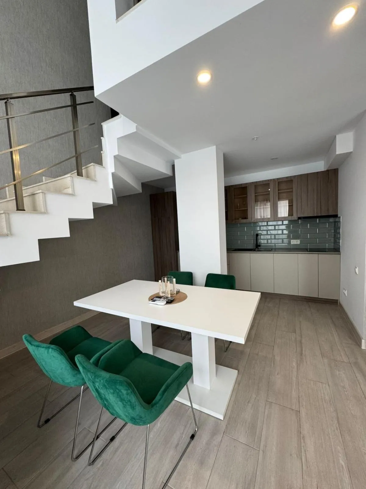 Green Side Apart Hotel