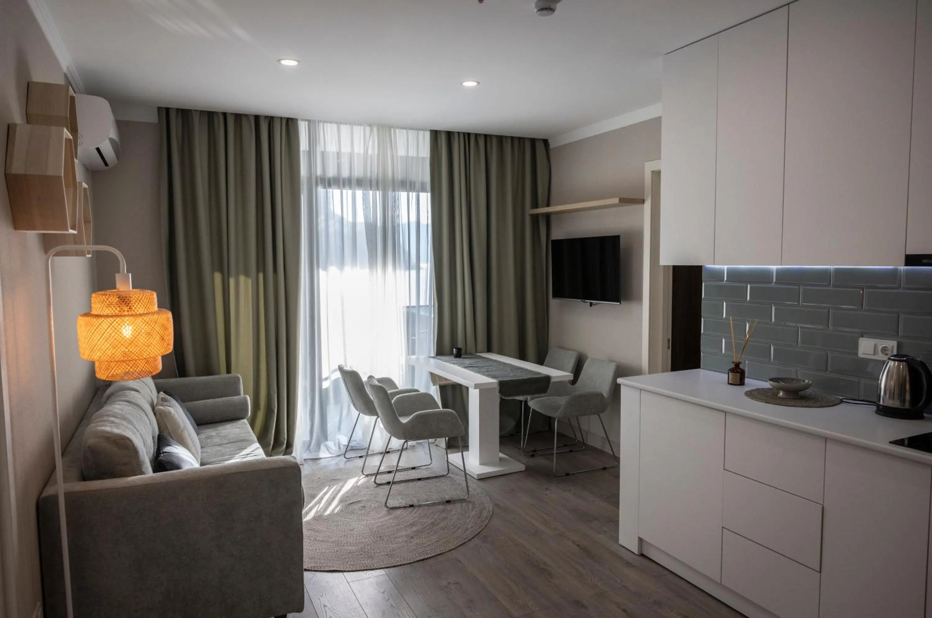 Seating area in Green Side Apart Hotel