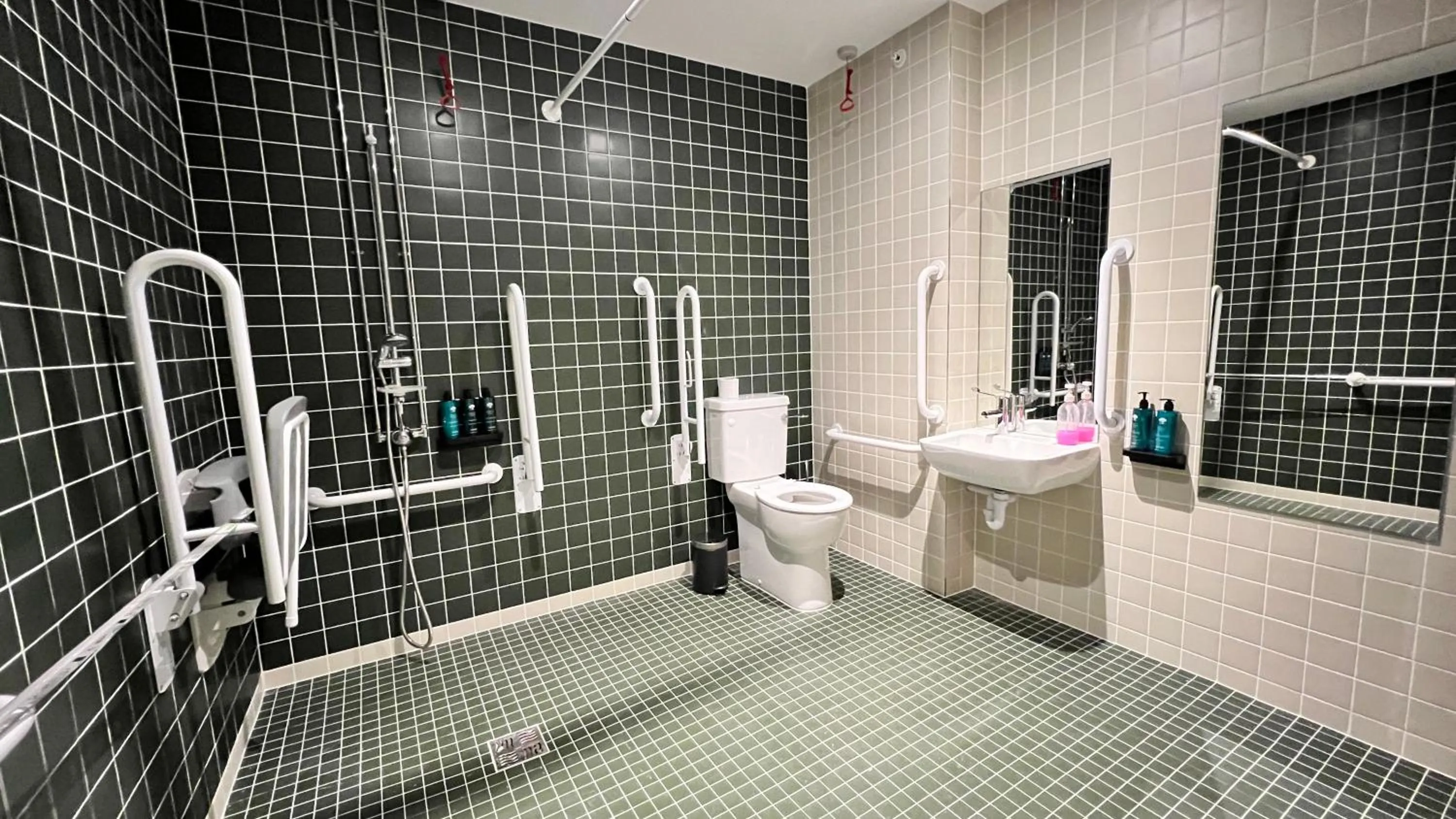 Bedroom in Merrion Square Studios