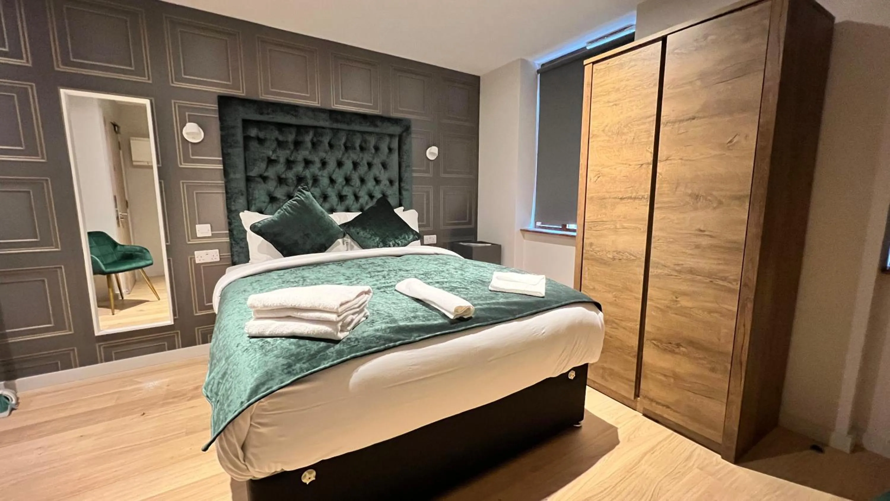 Bedroom, Bed in Merrion Square Studios