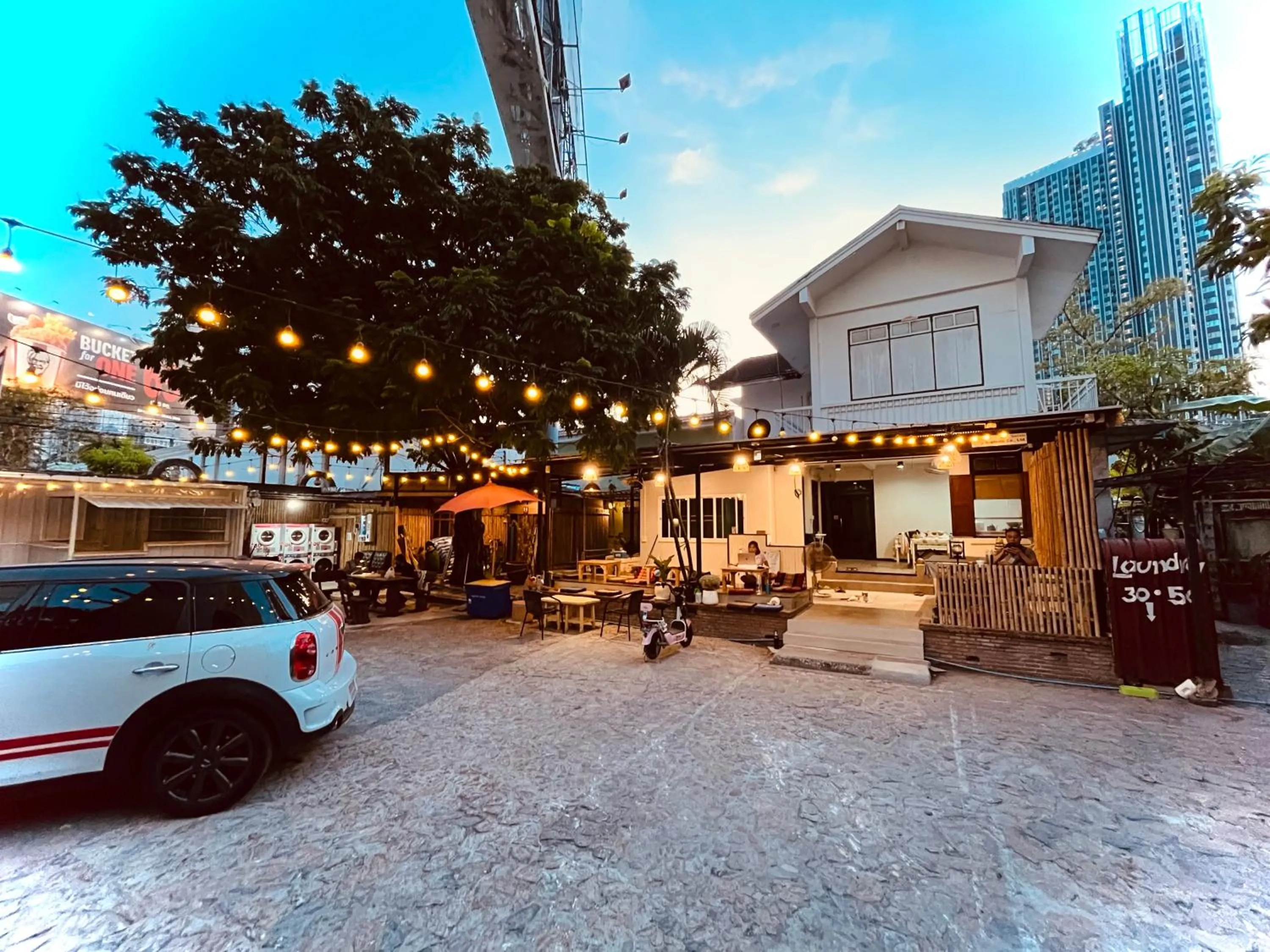 Property building in Hostel Baan Ichi （一番庵）