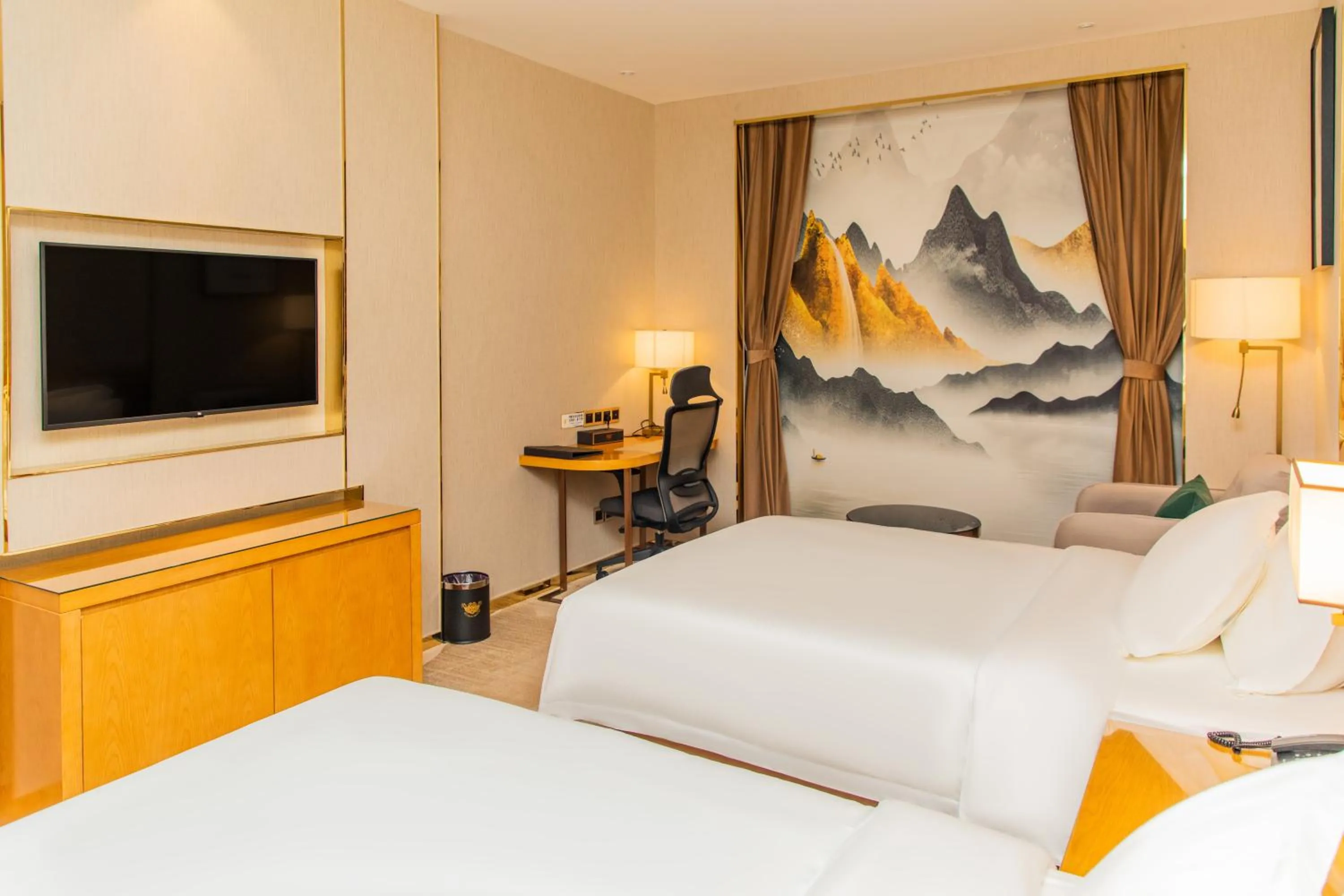 Photo of the whole room, Bed in The Venetian Hotel