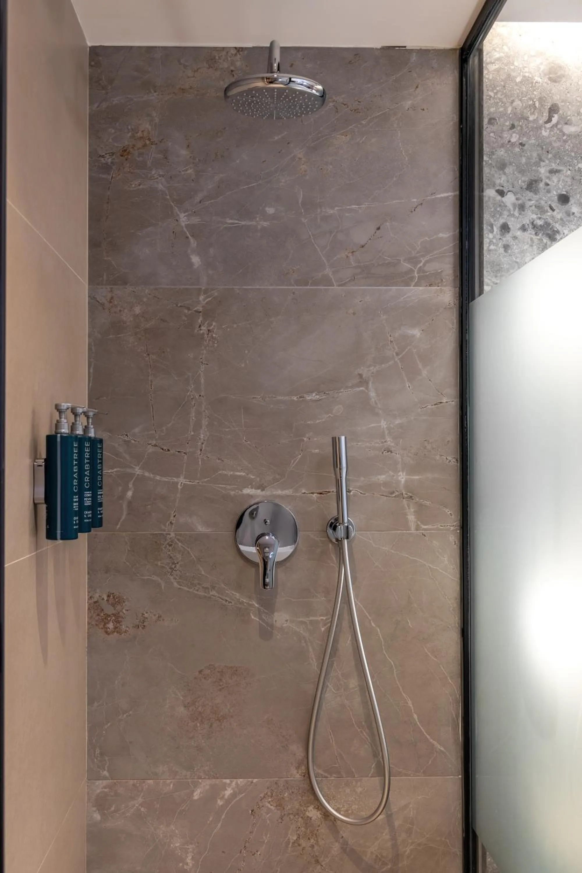 Shower in Hilton Garden Inn Athens Syggrou Avenue