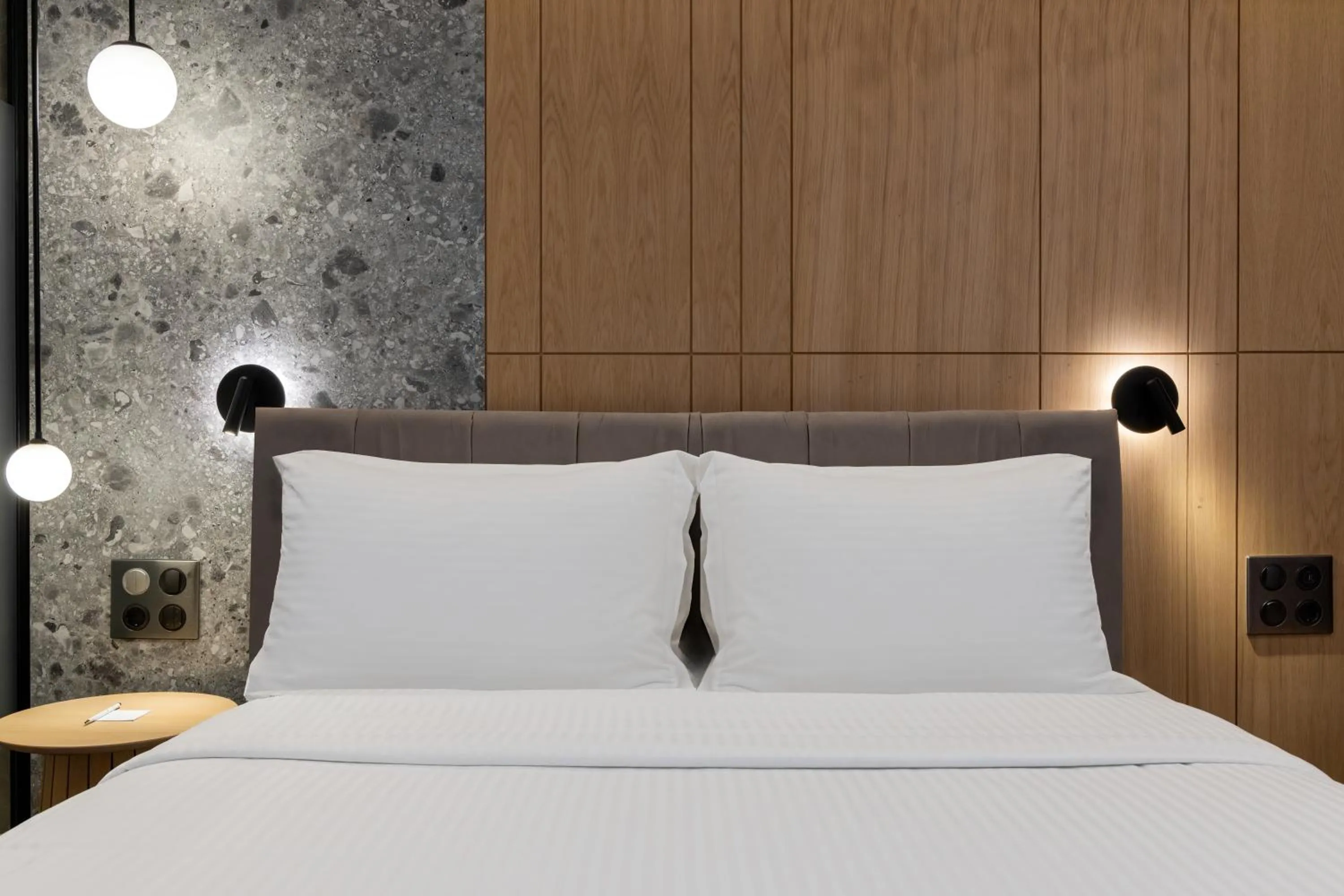 Bed in Hilton Garden Inn Athens Syggrou Avenue