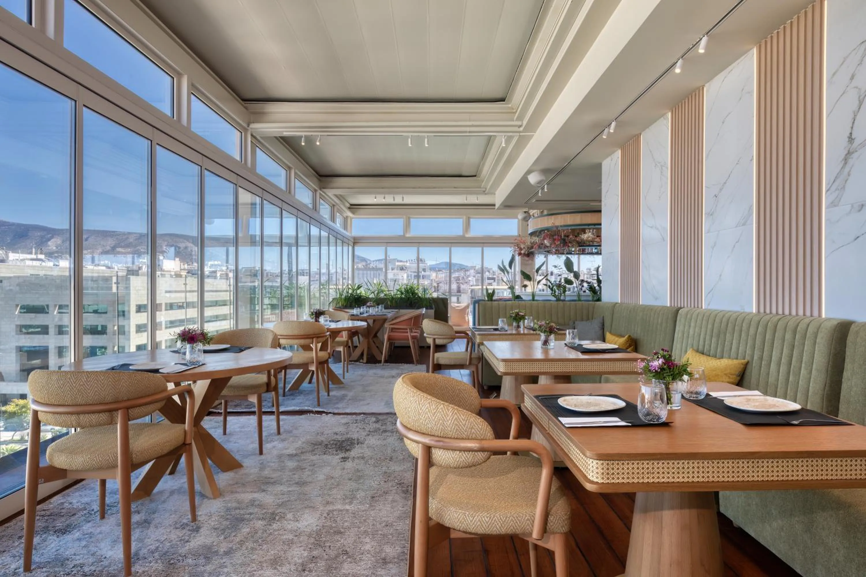 Restaurant/places to eat in Hilton Garden Inn Athens Syggrou Avenue