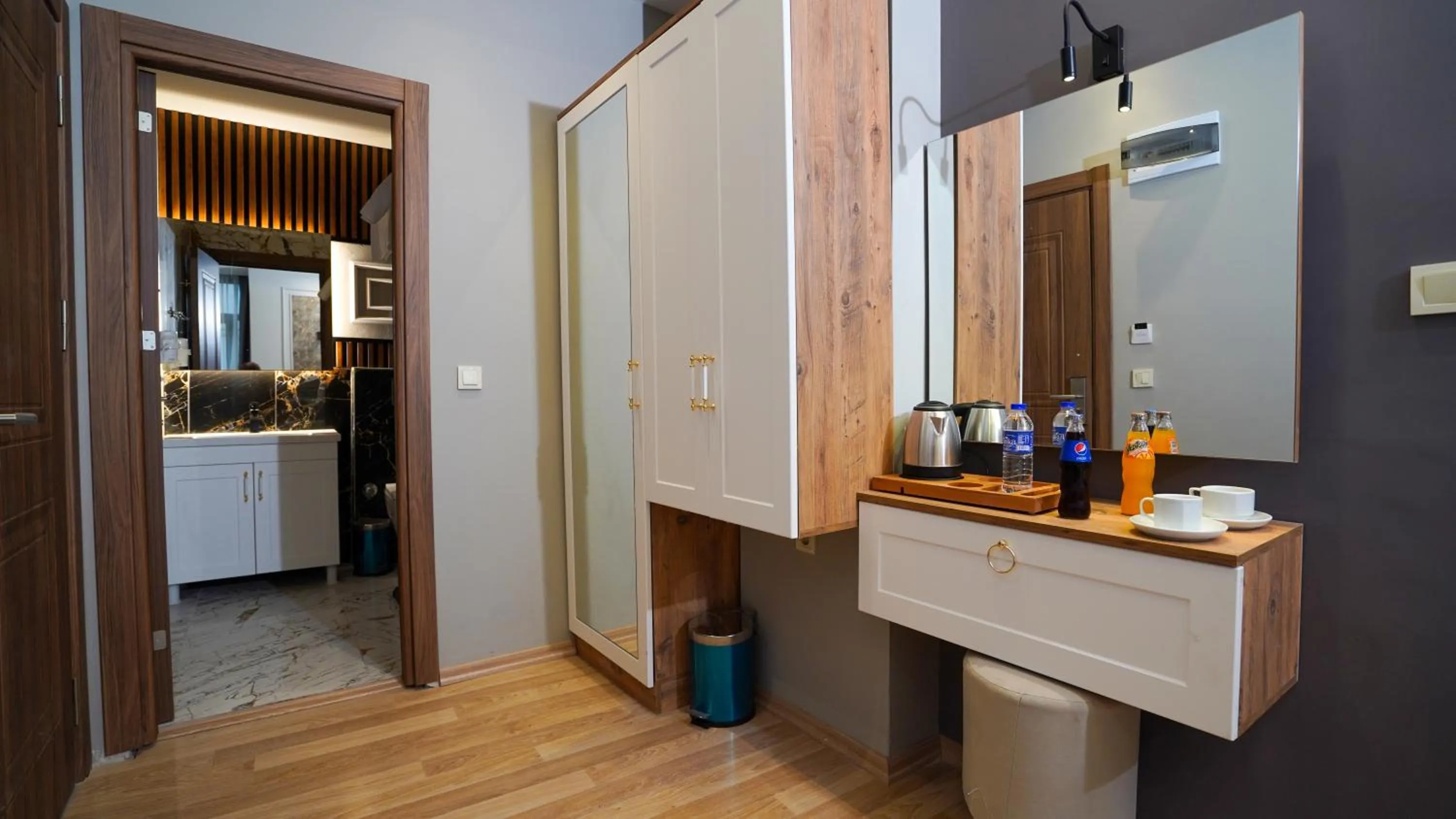 Coffee/tea facilities in Fidan City Hotel