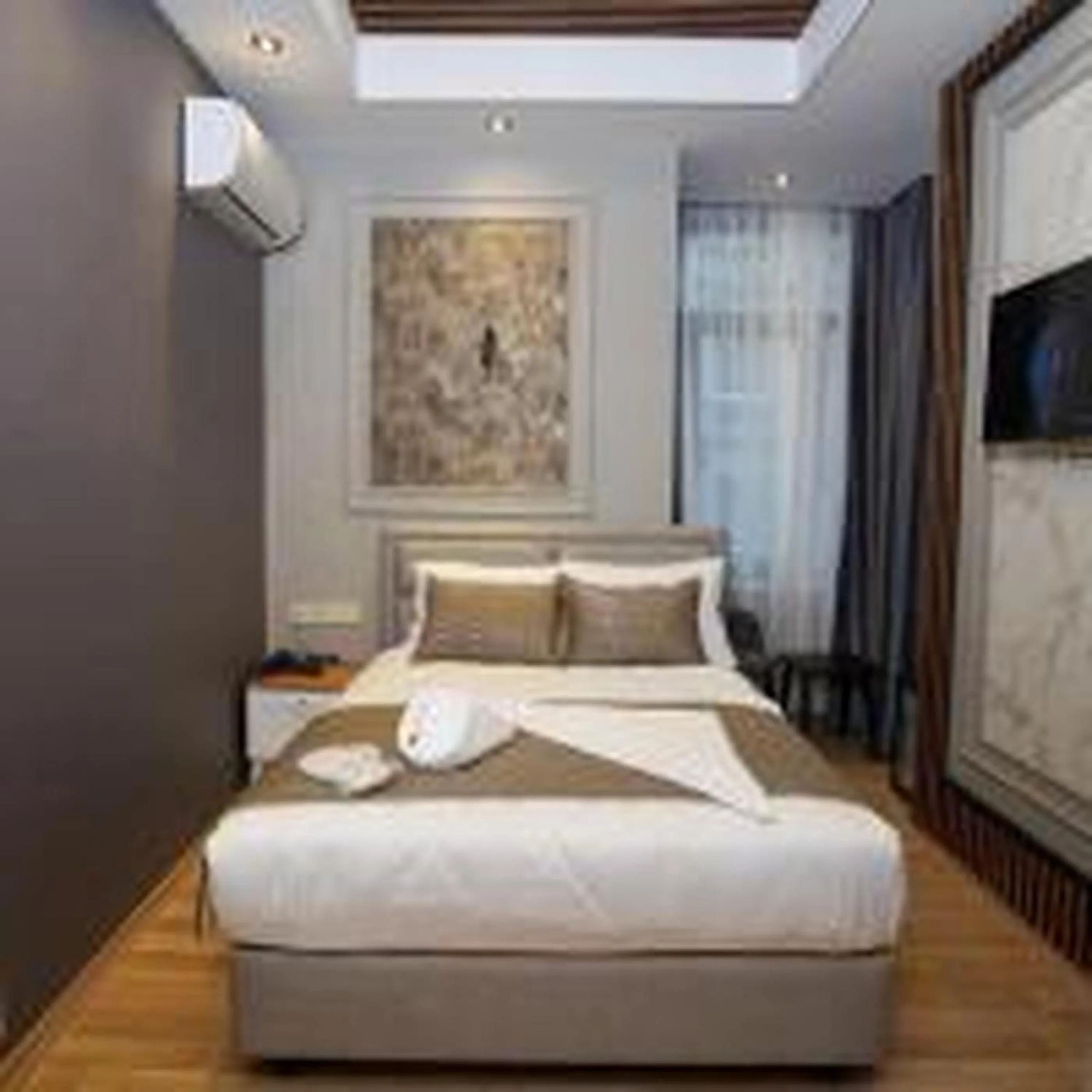 Bedroom, Bed in Fidan City Hotel
