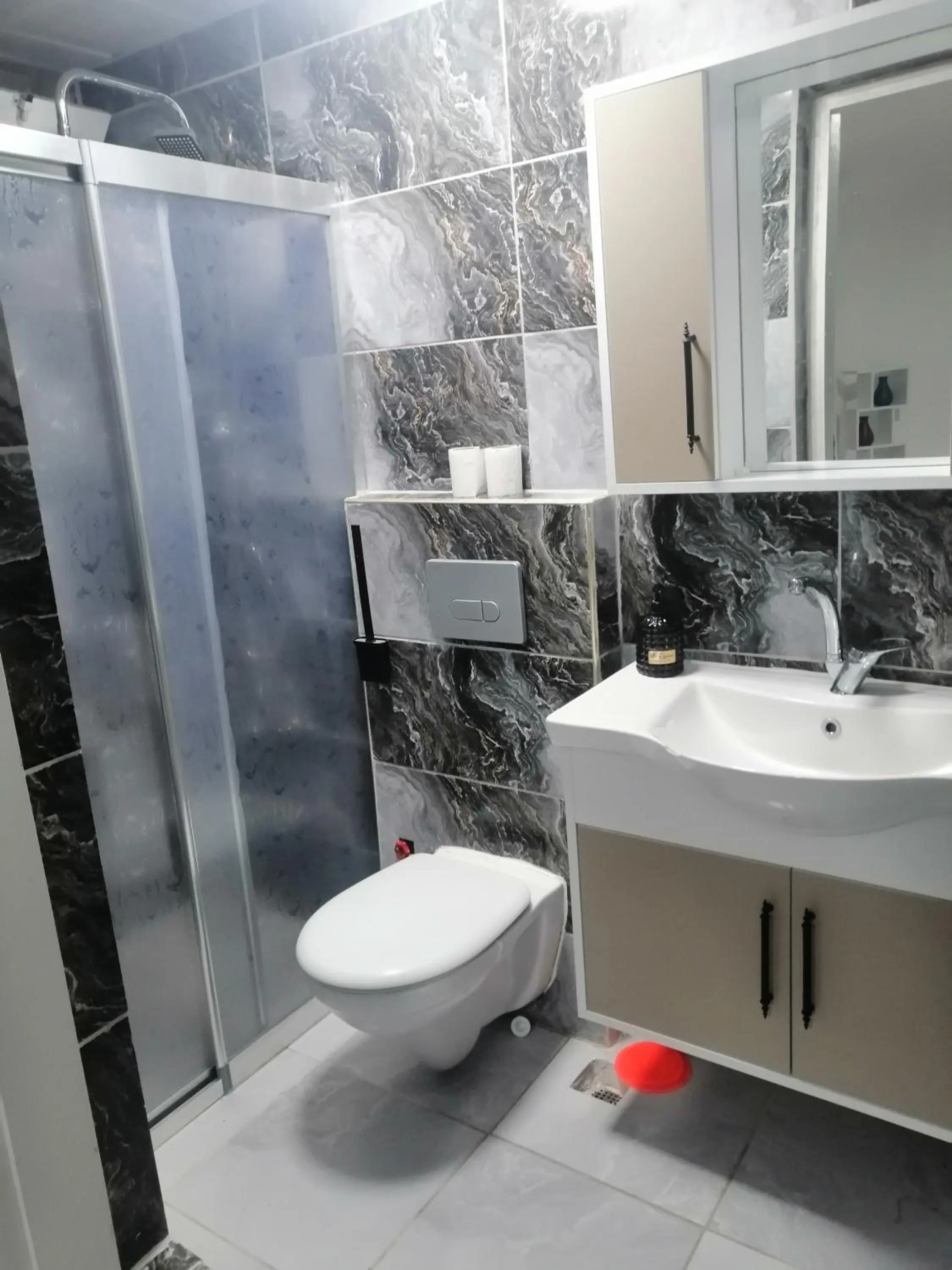 Shower in UPART FLATS