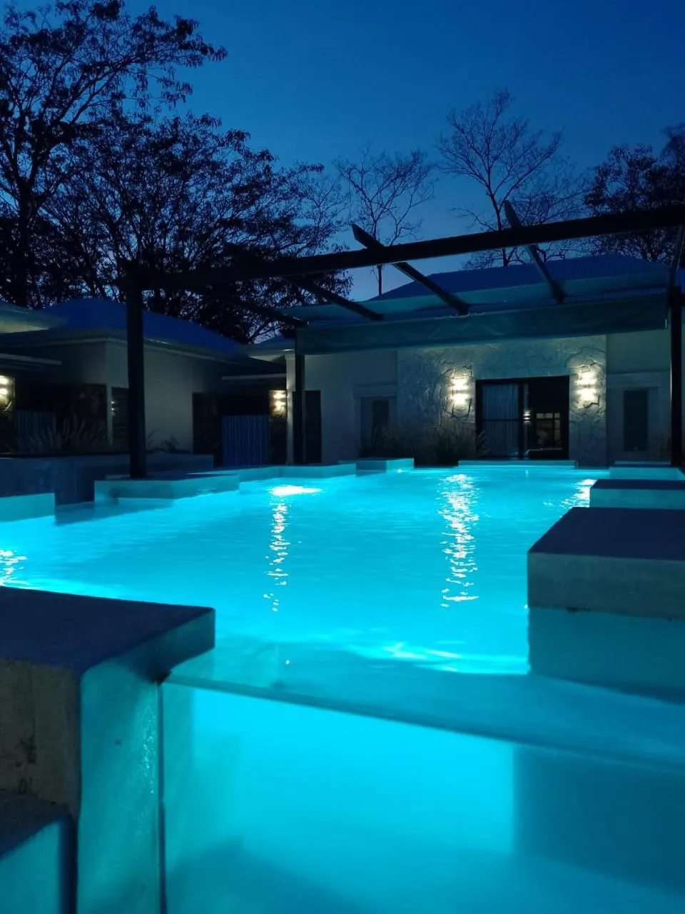 Swimming pool in Villas VR Beachwalk Avellanas