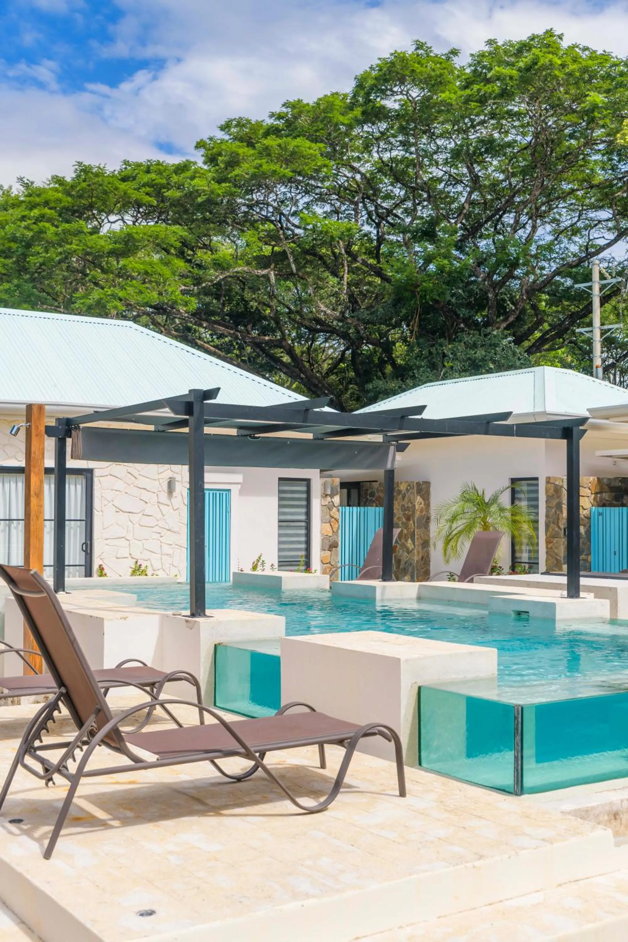 Swimming pool in Villas VR Beachwalk Avellanas