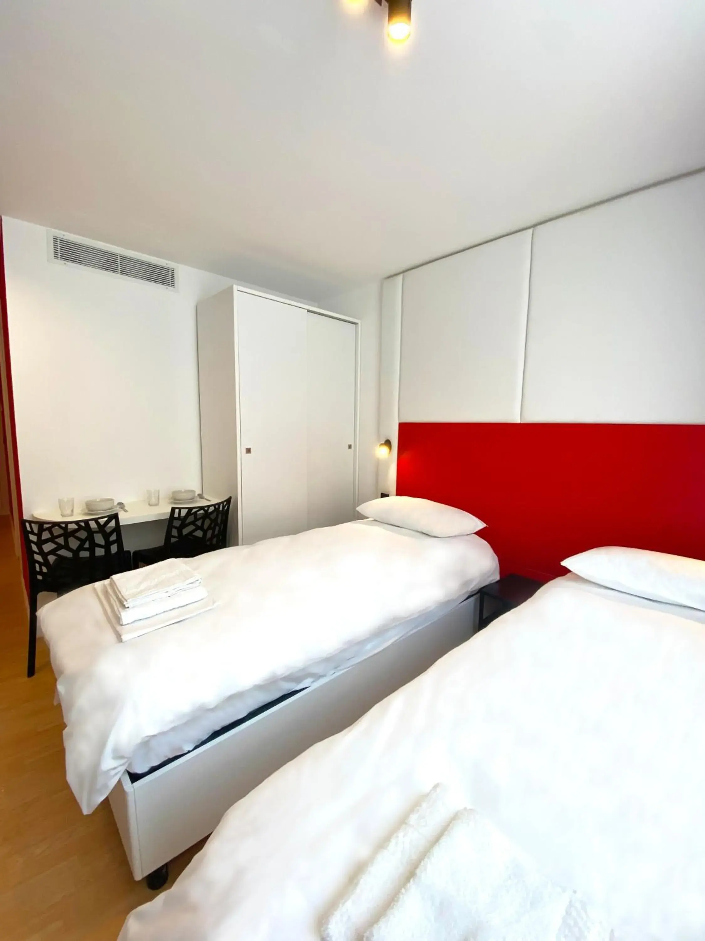 Single Bed in Mixed Dormitory Room in Citizen Suites Single Bed in Mixed Dormitory Room in Citizen Suites