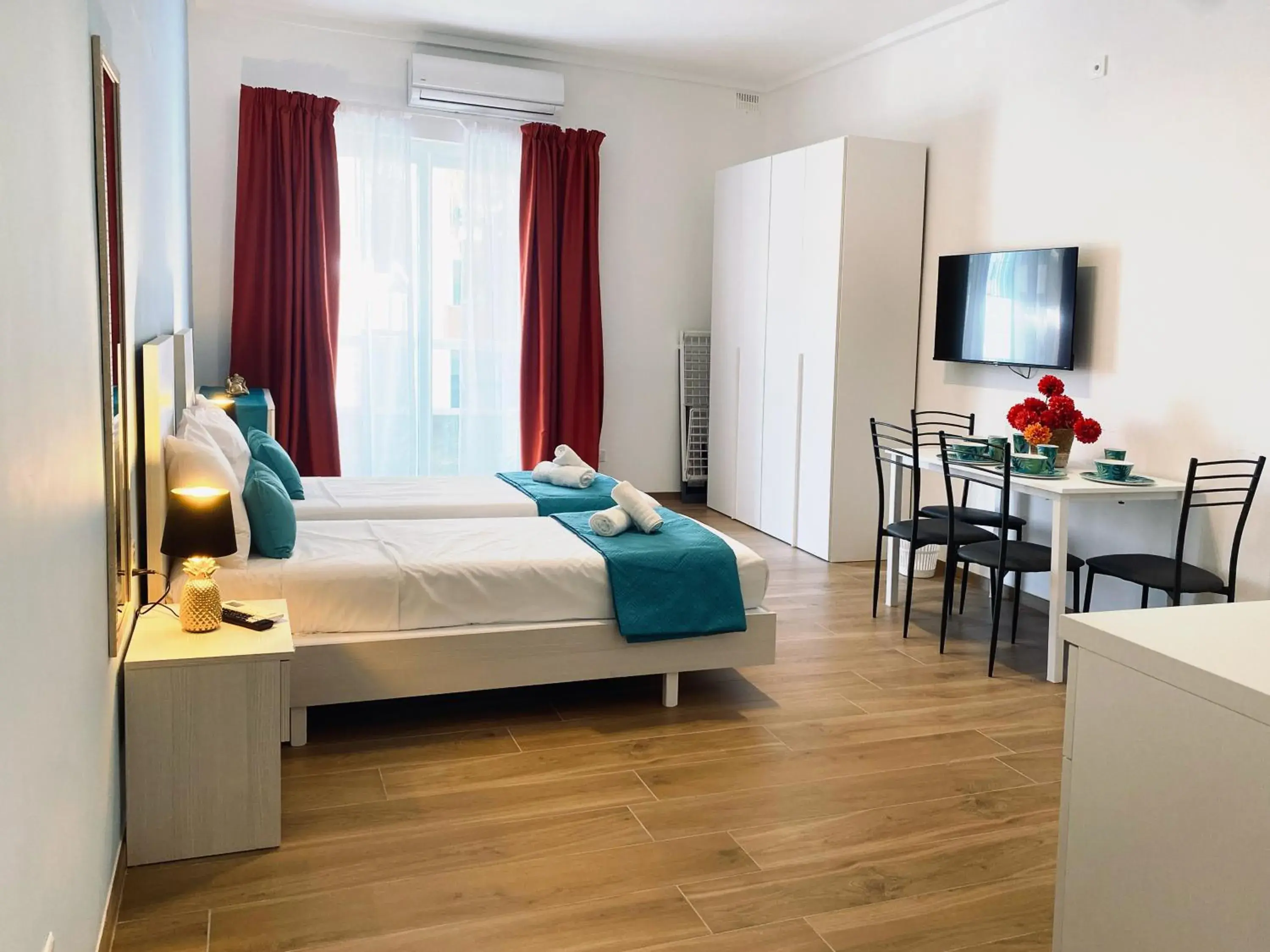 Studio - single occupancy in Miami Apartments Studio - single occupancy in Miami Apartments