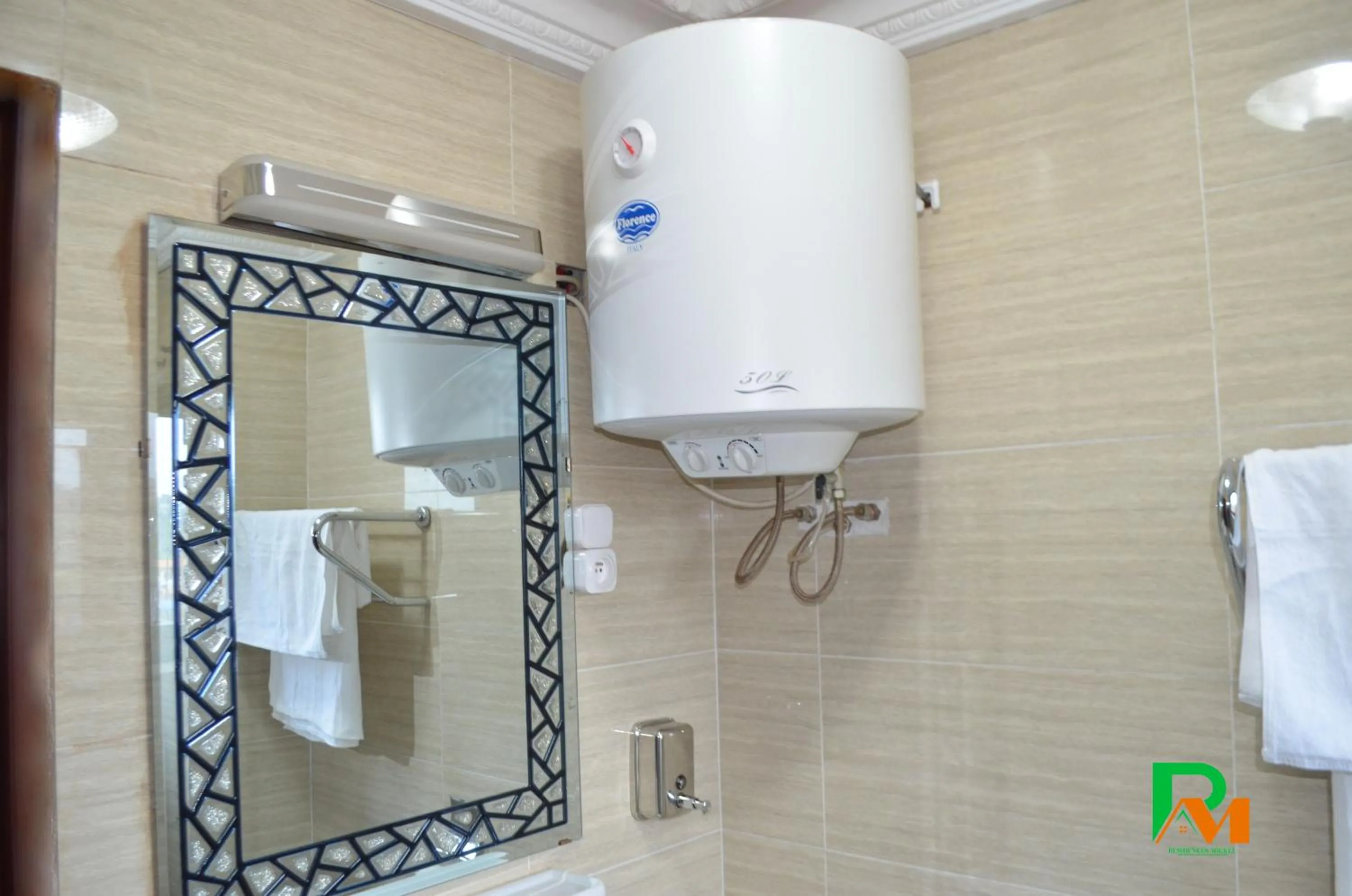 Shower in RESIDENCES MICKEL