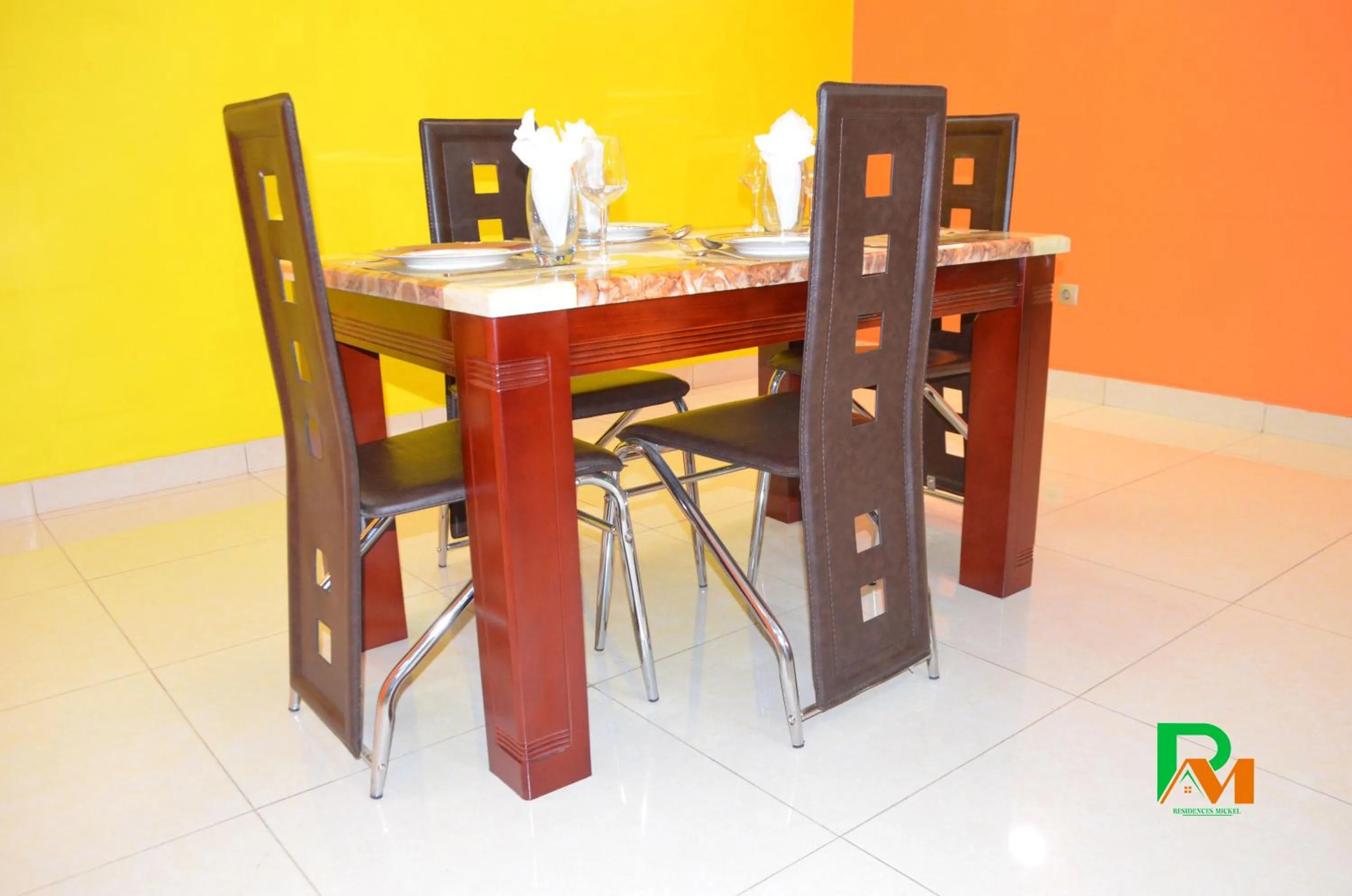 Dining area in RESIDENCES MICKEL